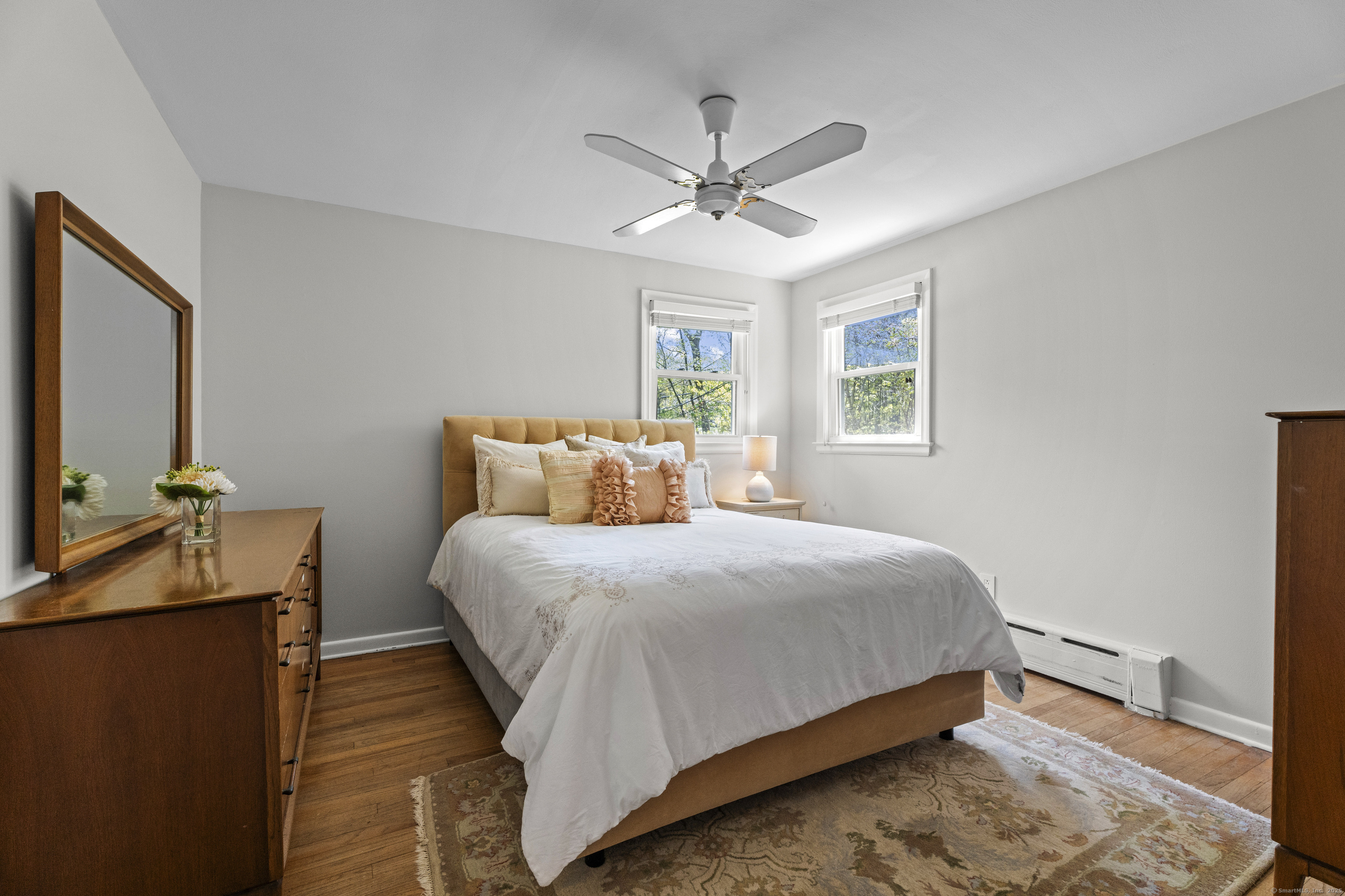 75 Summit, North Branford, Connecticut 06471