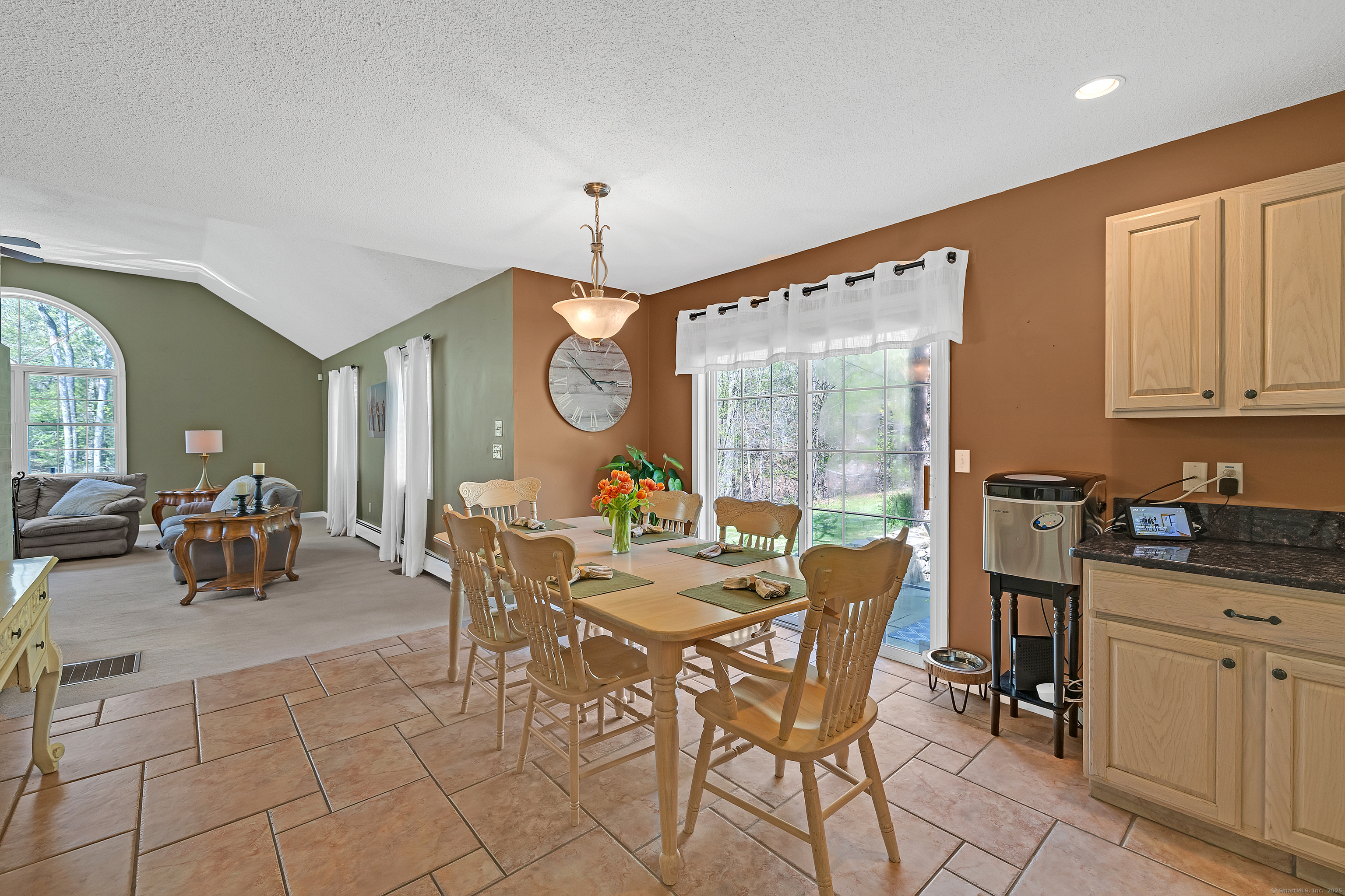 88 Mallory, Roxbury, Connecticut 06783