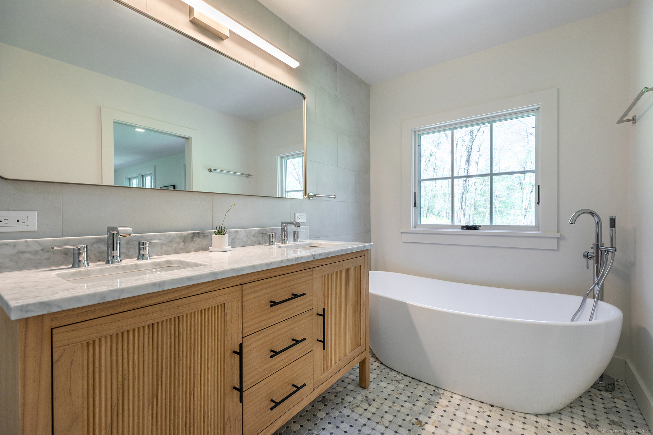 24 Tompkins Hill, Washington, Connecticut 06793