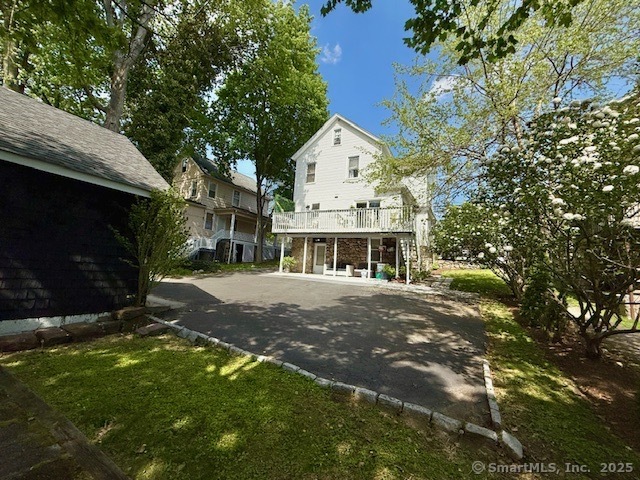 1142 Hope, Stamford, Connecticut 06907