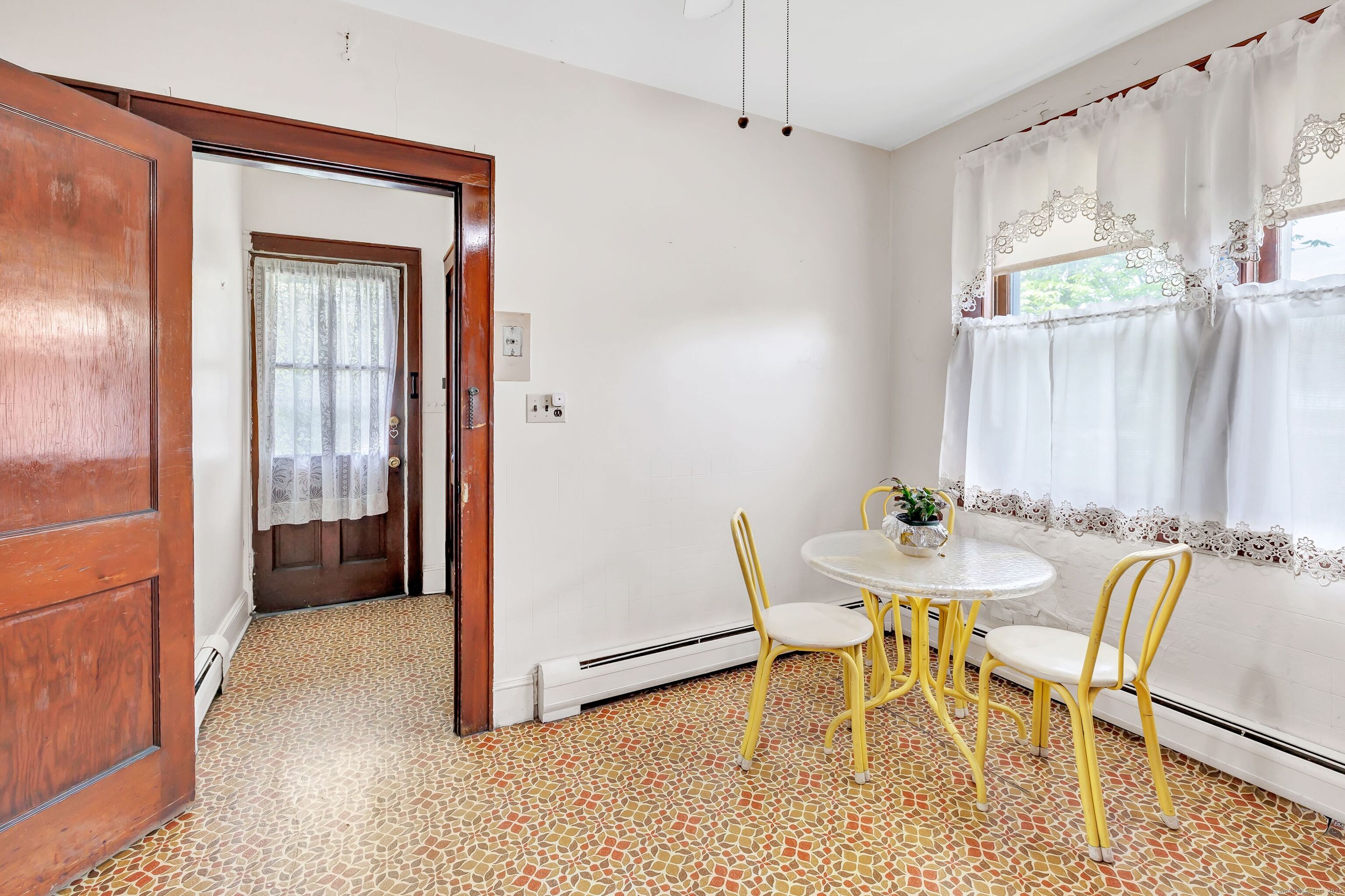 2803 Broadbridge, Stratford, Connecticut 06614