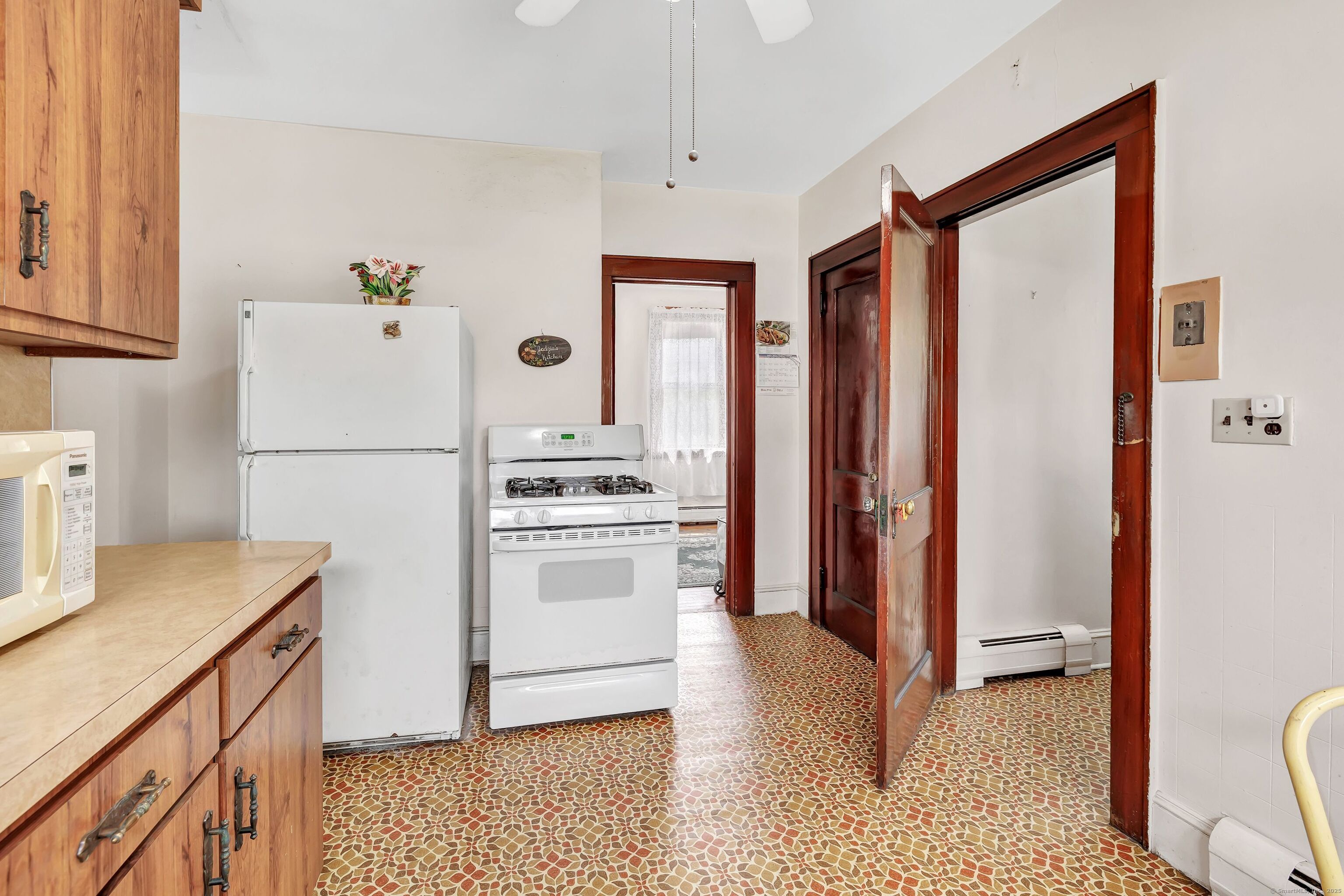 2803 Broadbridge, Stratford, Connecticut 06614