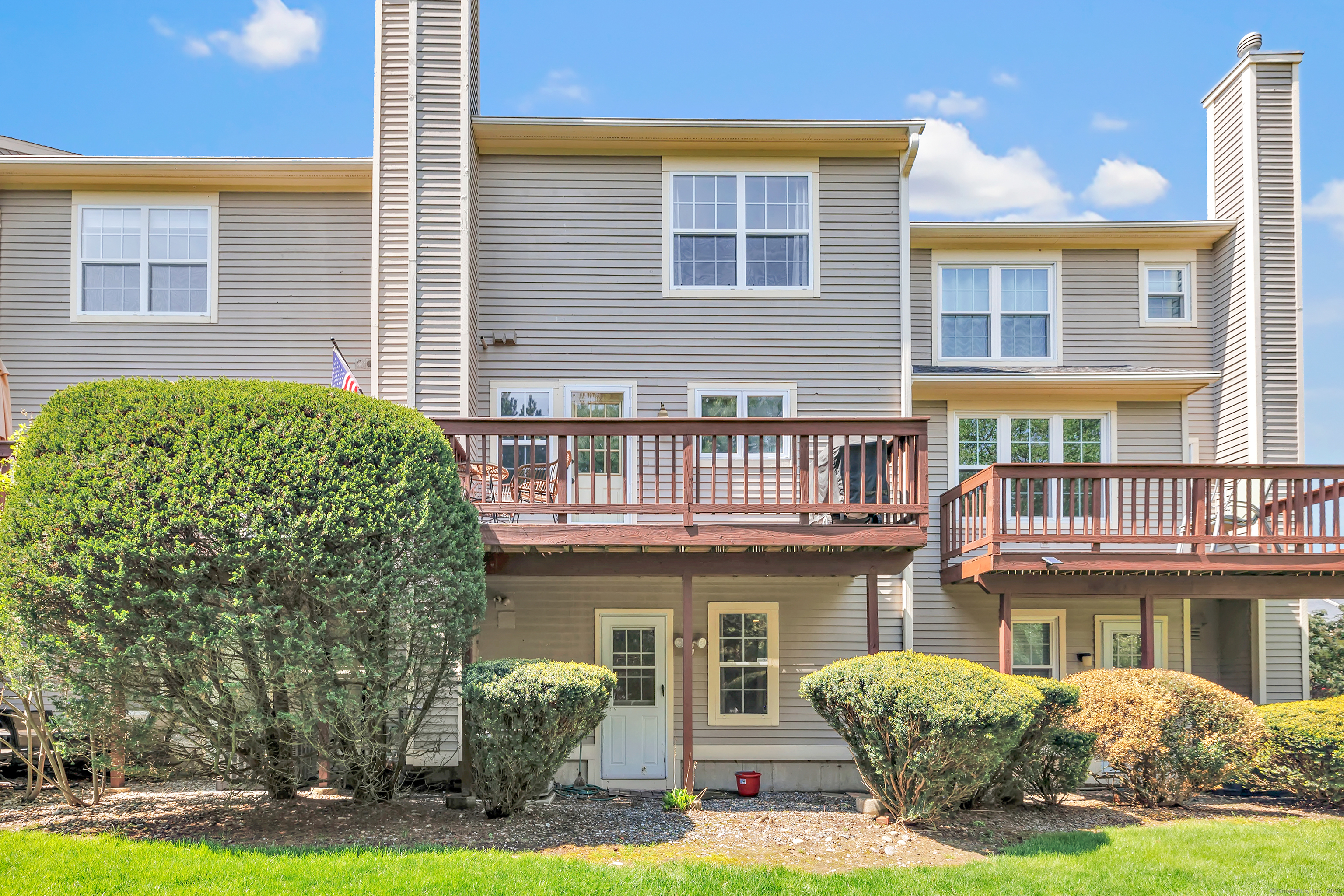 103 Paugusett, Trumbull, Connecticut 06611