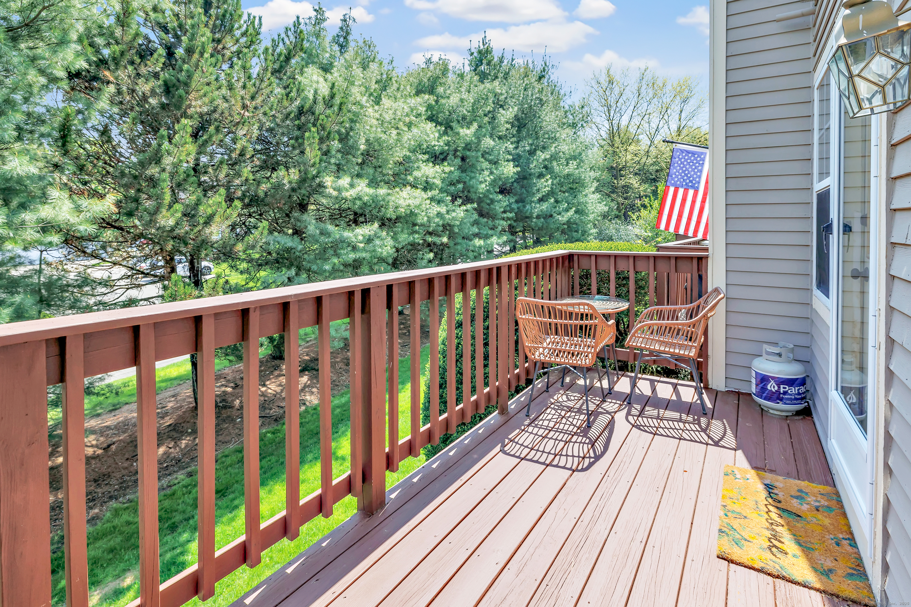103 Paugusett, Trumbull, Connecticut 06611