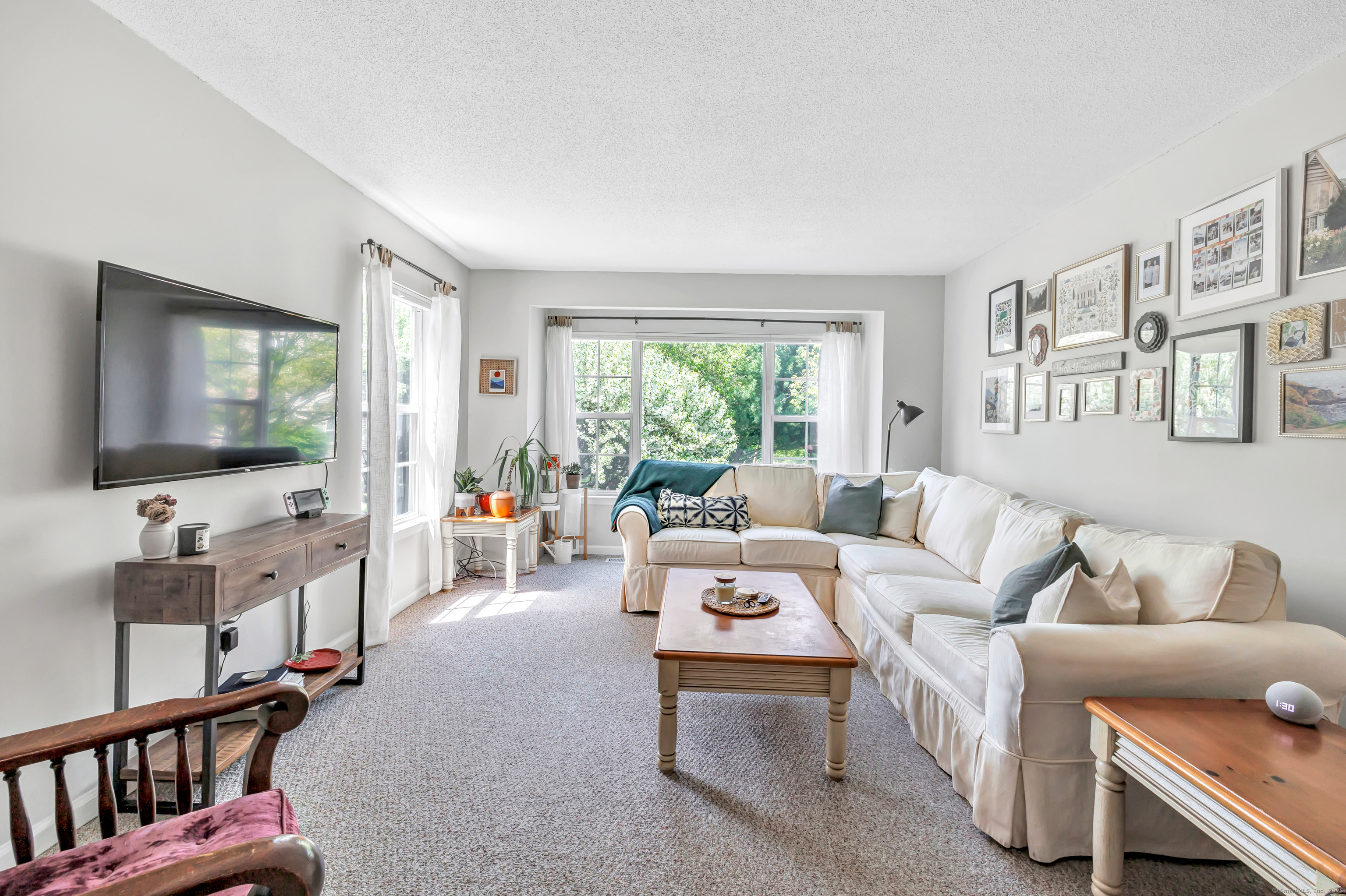 103 Paugusett, Trumbull, Connecticut 06611