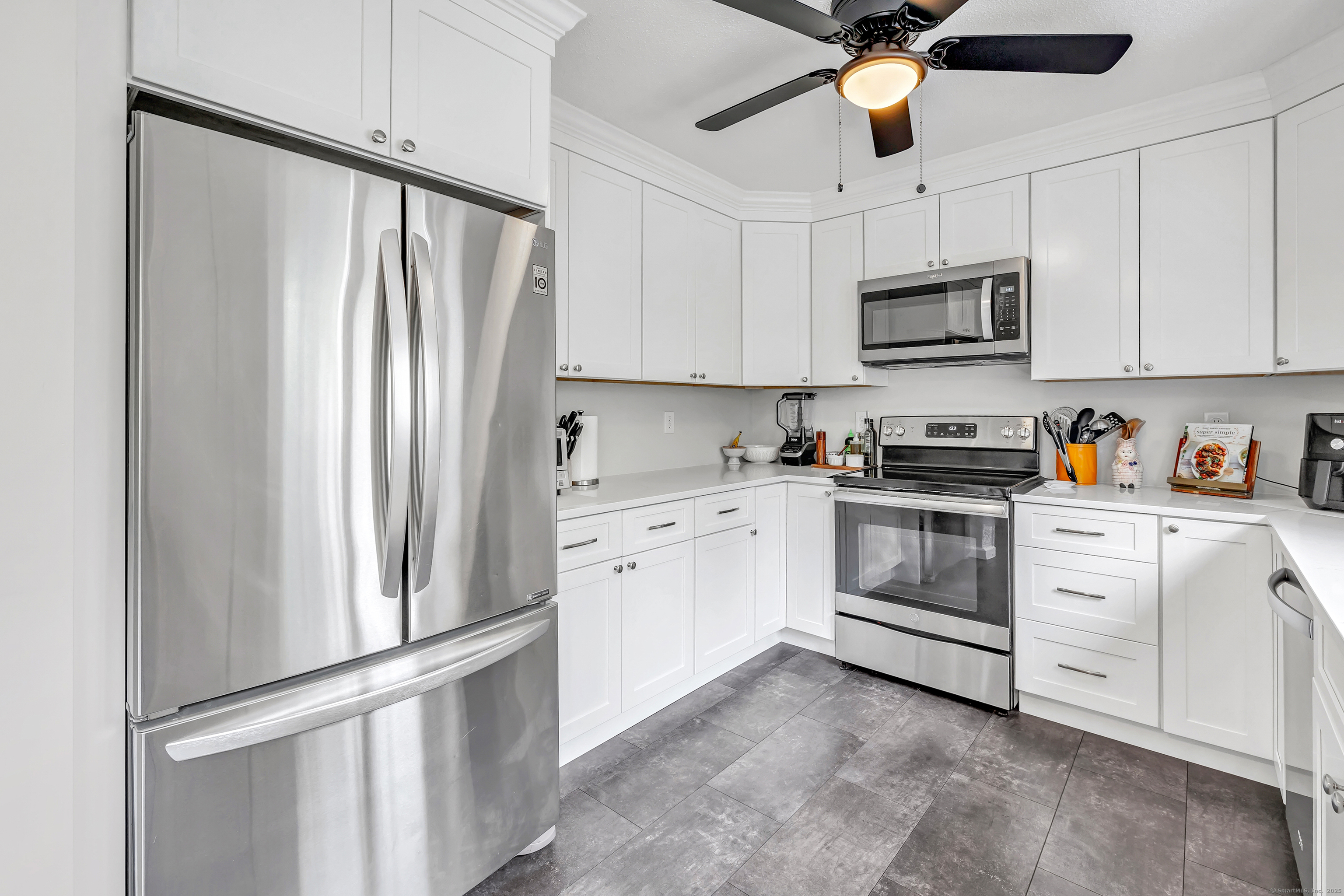 103 Paugusett, Trumbull, Connecticut 06611
