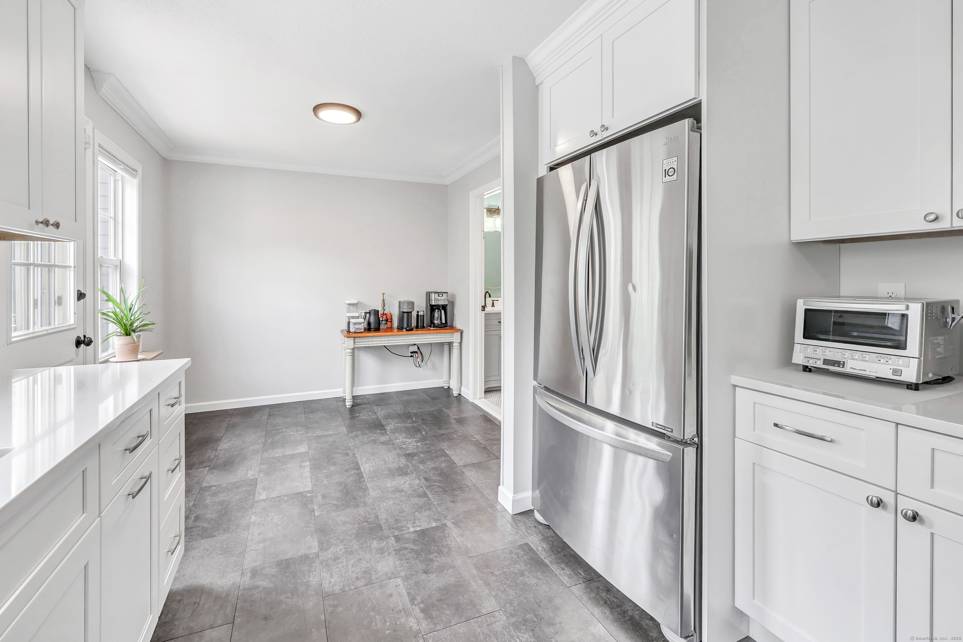 103 Paugusett, Trumbull, Connecticut 06611