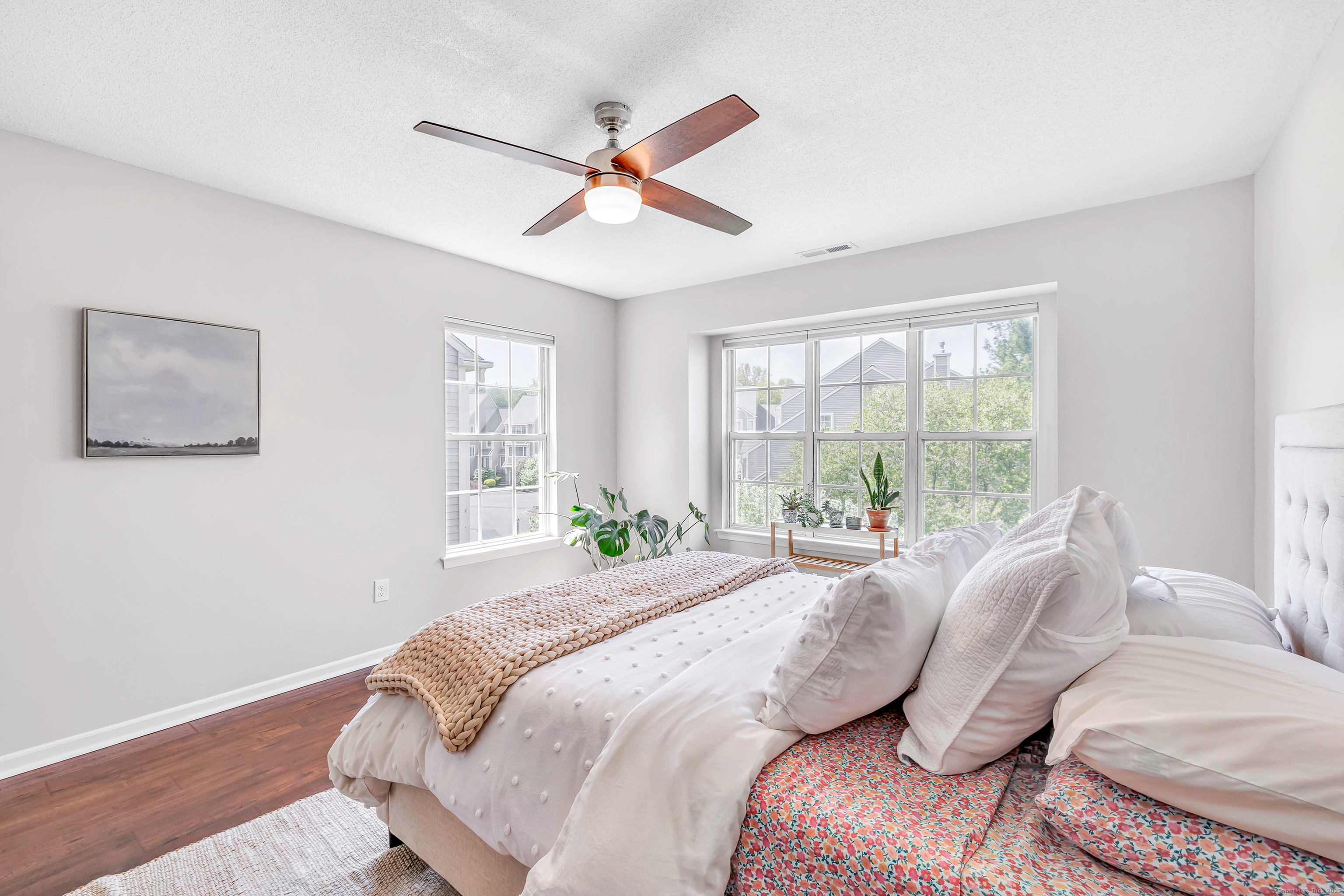 103 Paugusett, Trumbull, Connecticut 06611