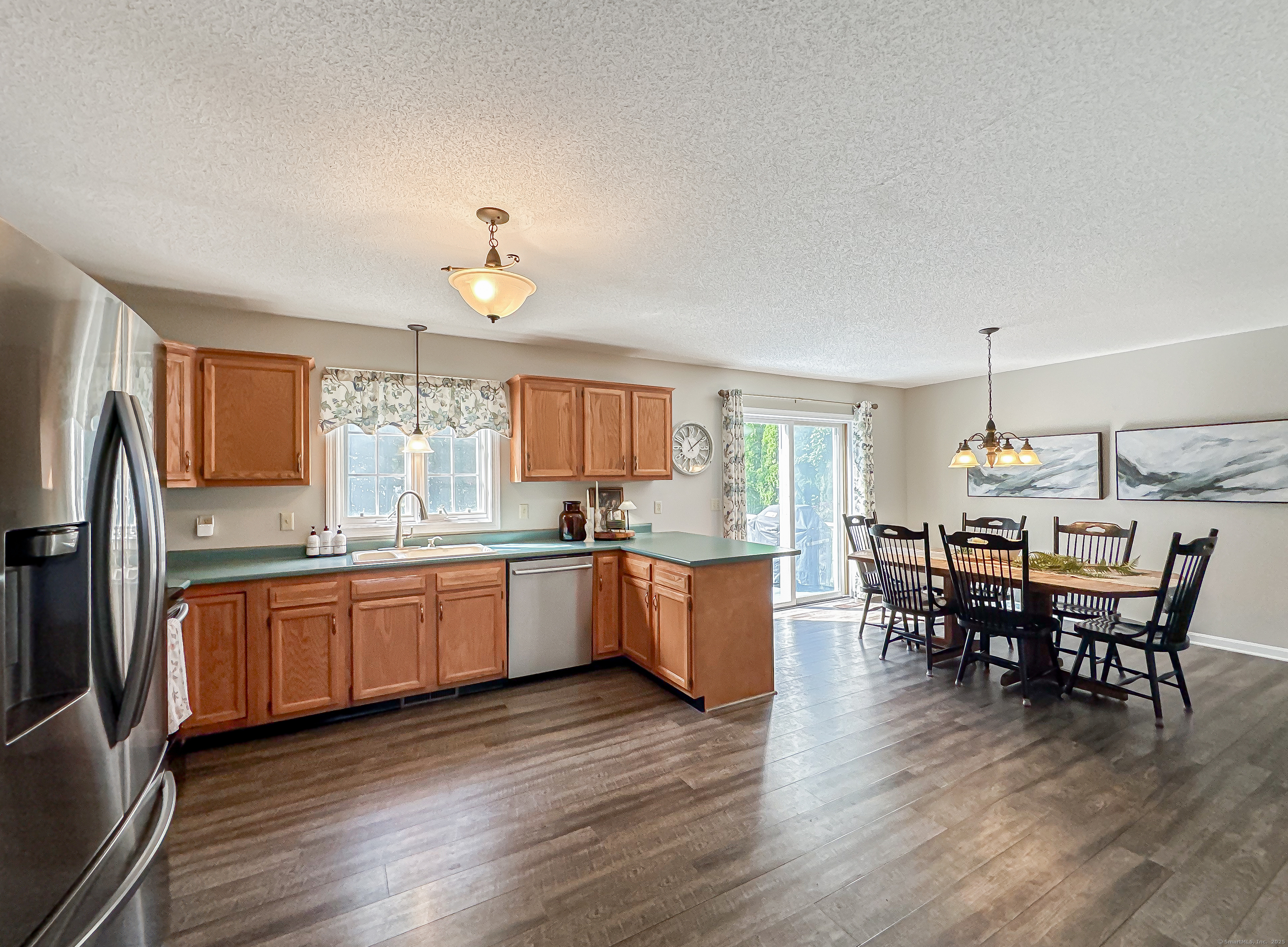 61 Geraldine, Naugatuck, Connecticut 06770