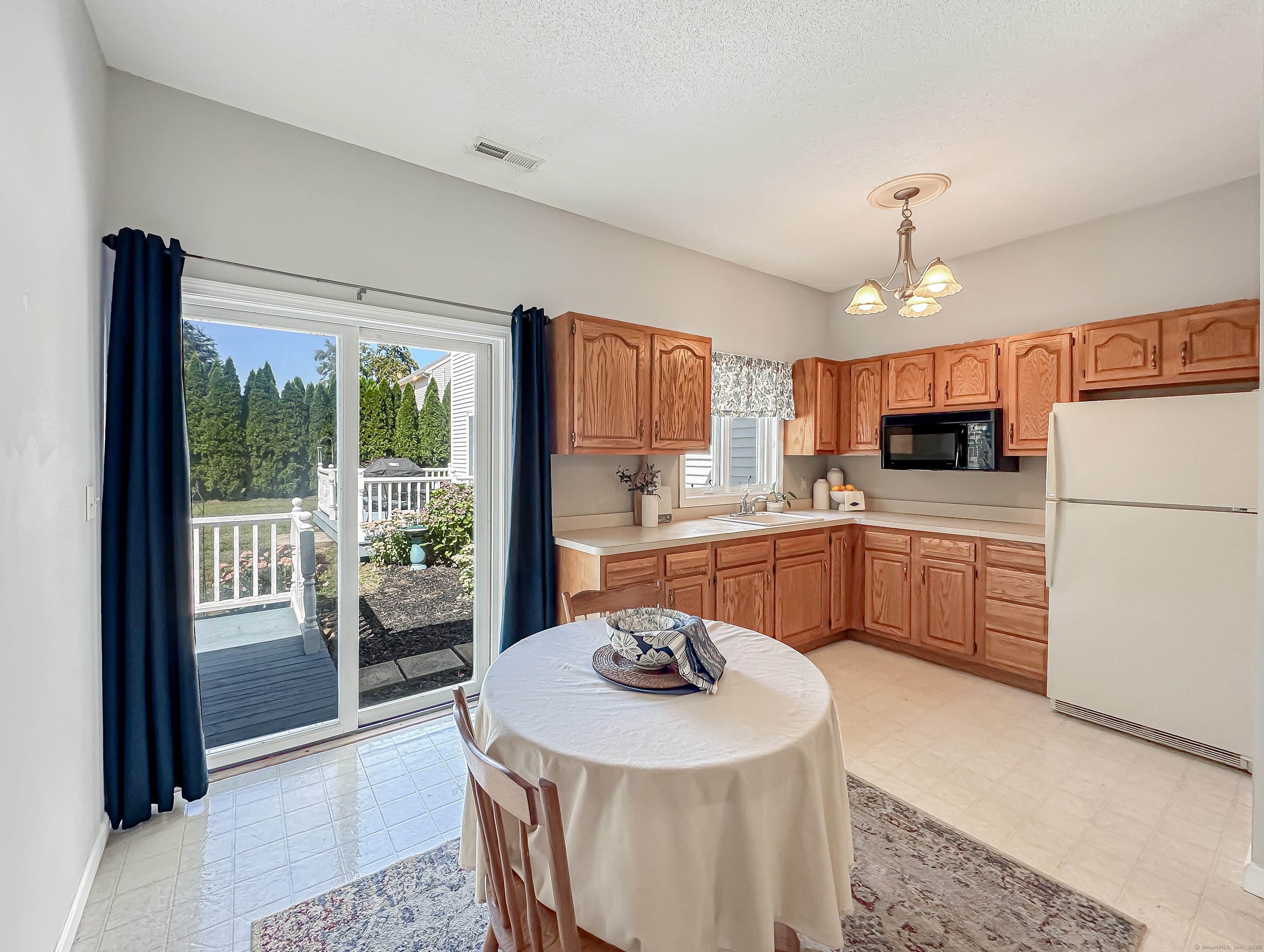 61 Geraldine, Naugatuck, Connecticut 06770