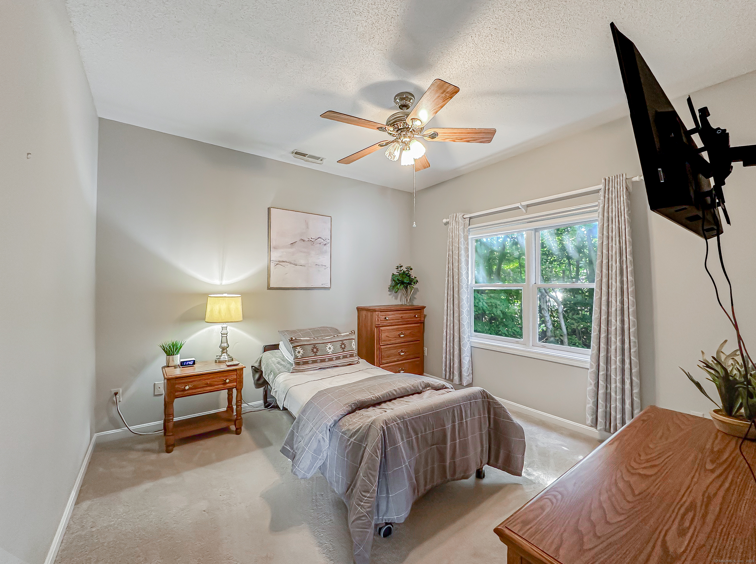 61 Geraldine, Naugatuck, Connecticut 06770