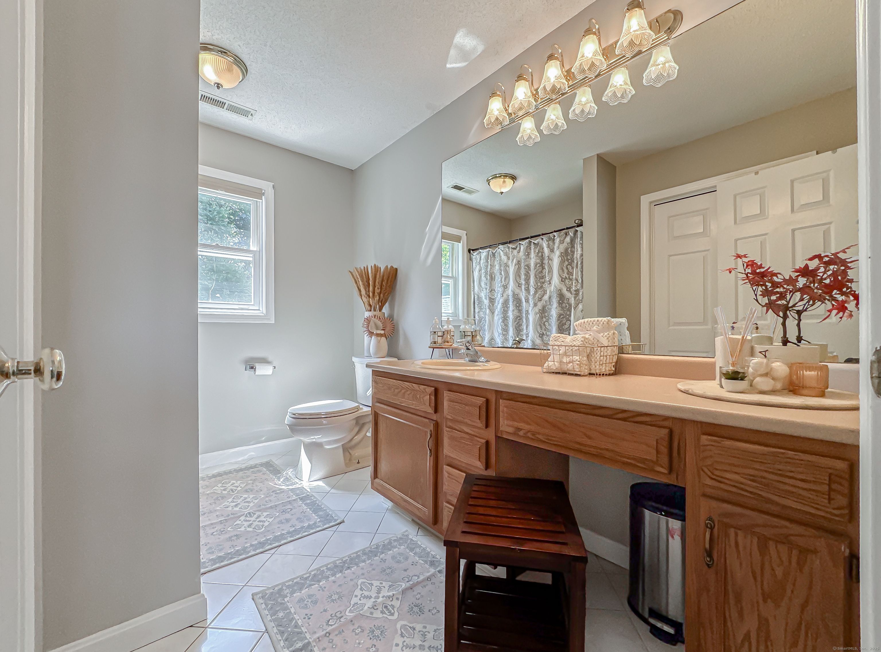 61 Geraldine, Naugatuck, Connecticut 06770