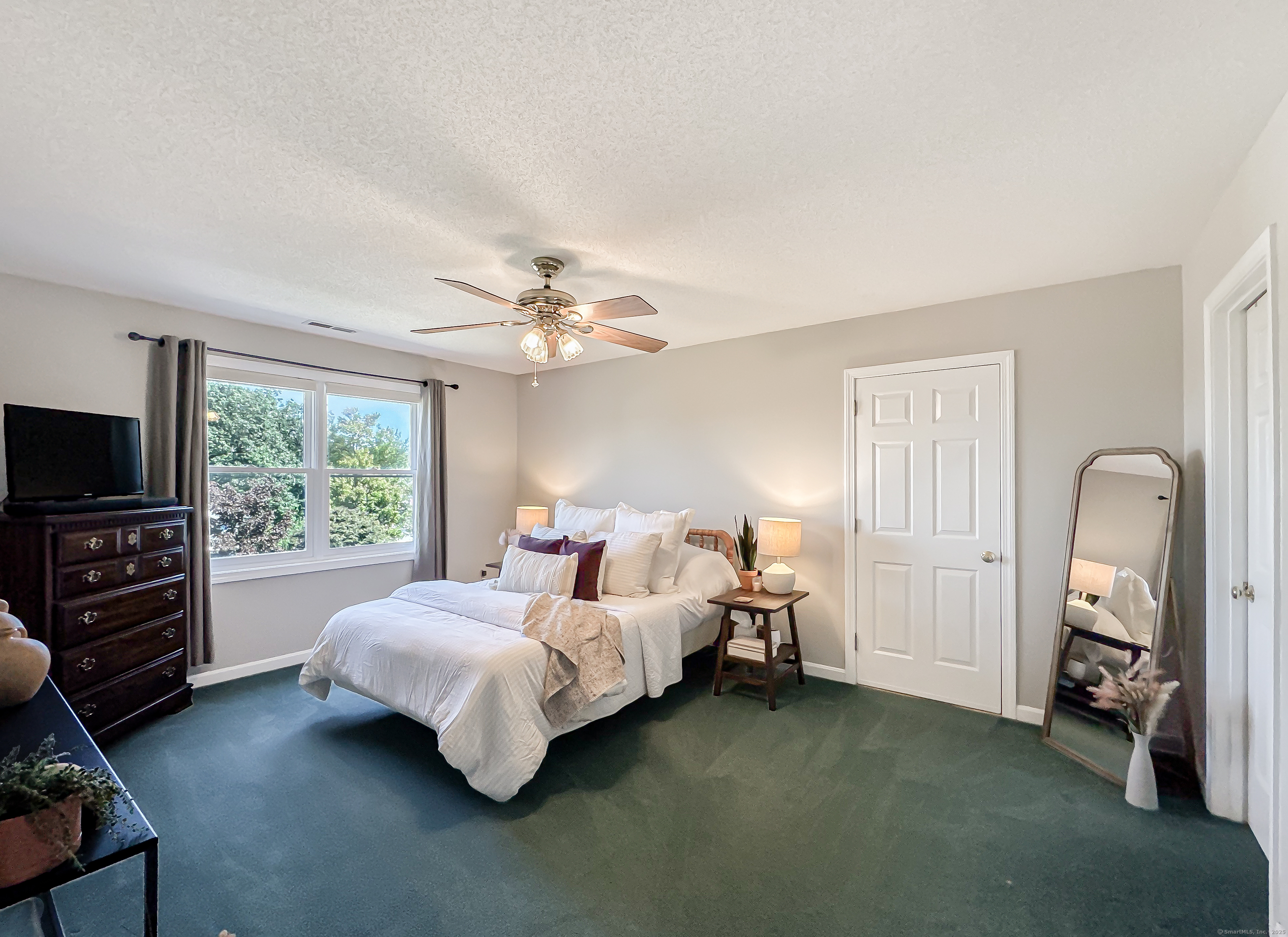 61 Geraldine, Naugatuck, Connecticut 06770