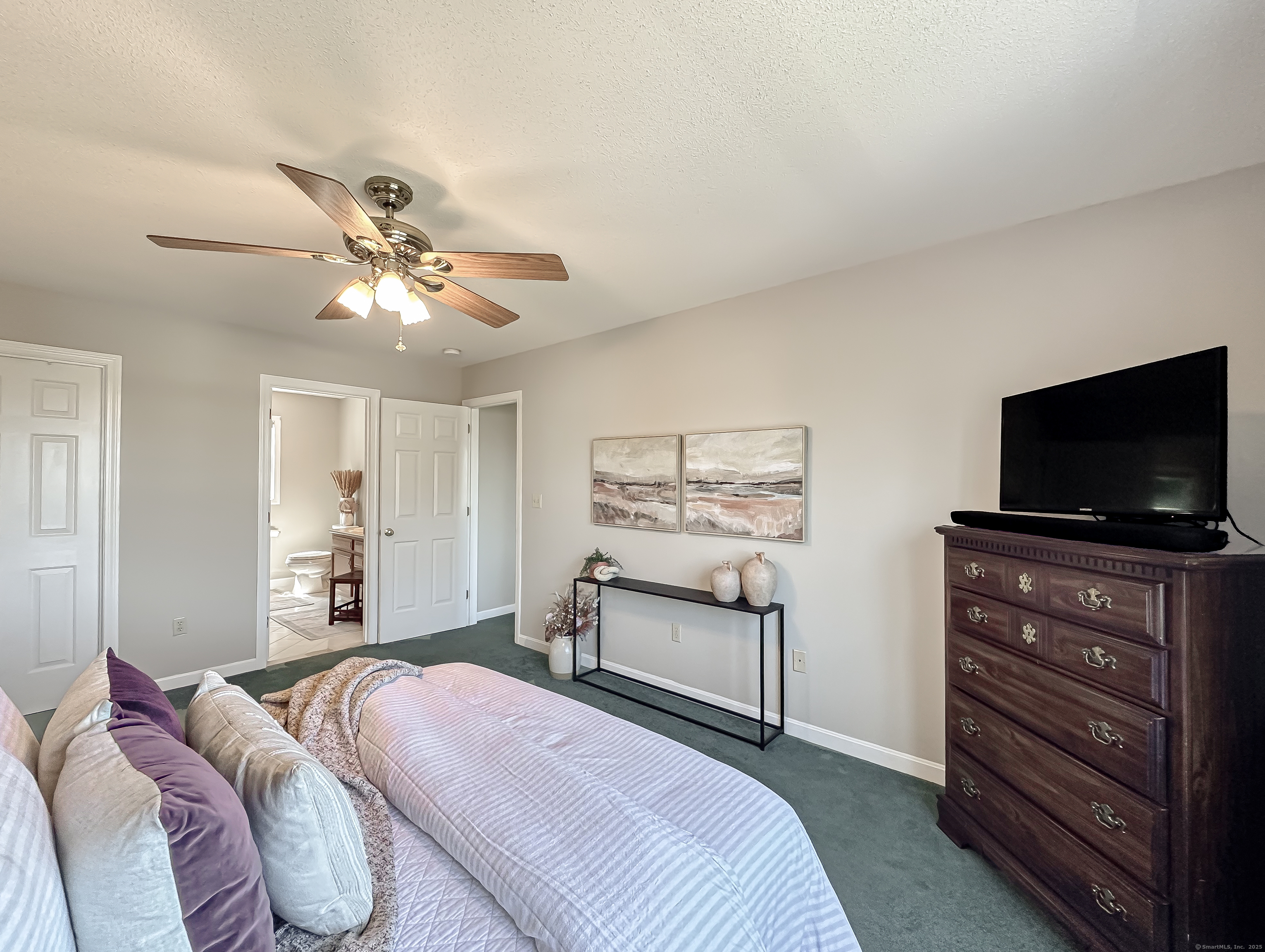 61 Geraldine, Naugatuck, Connecticut 06770