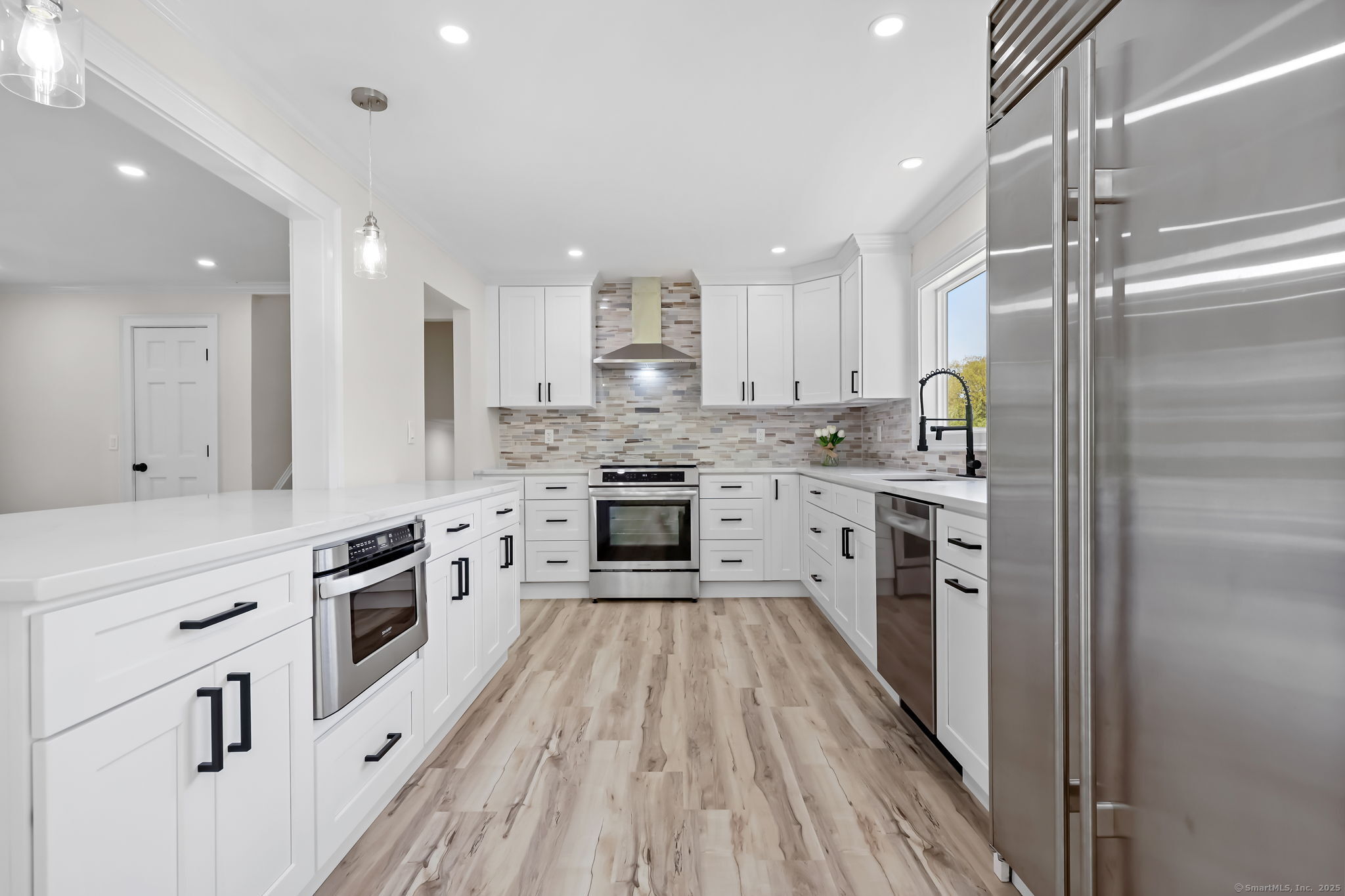 185 Newtown, Norwalk, Connecticut 06851