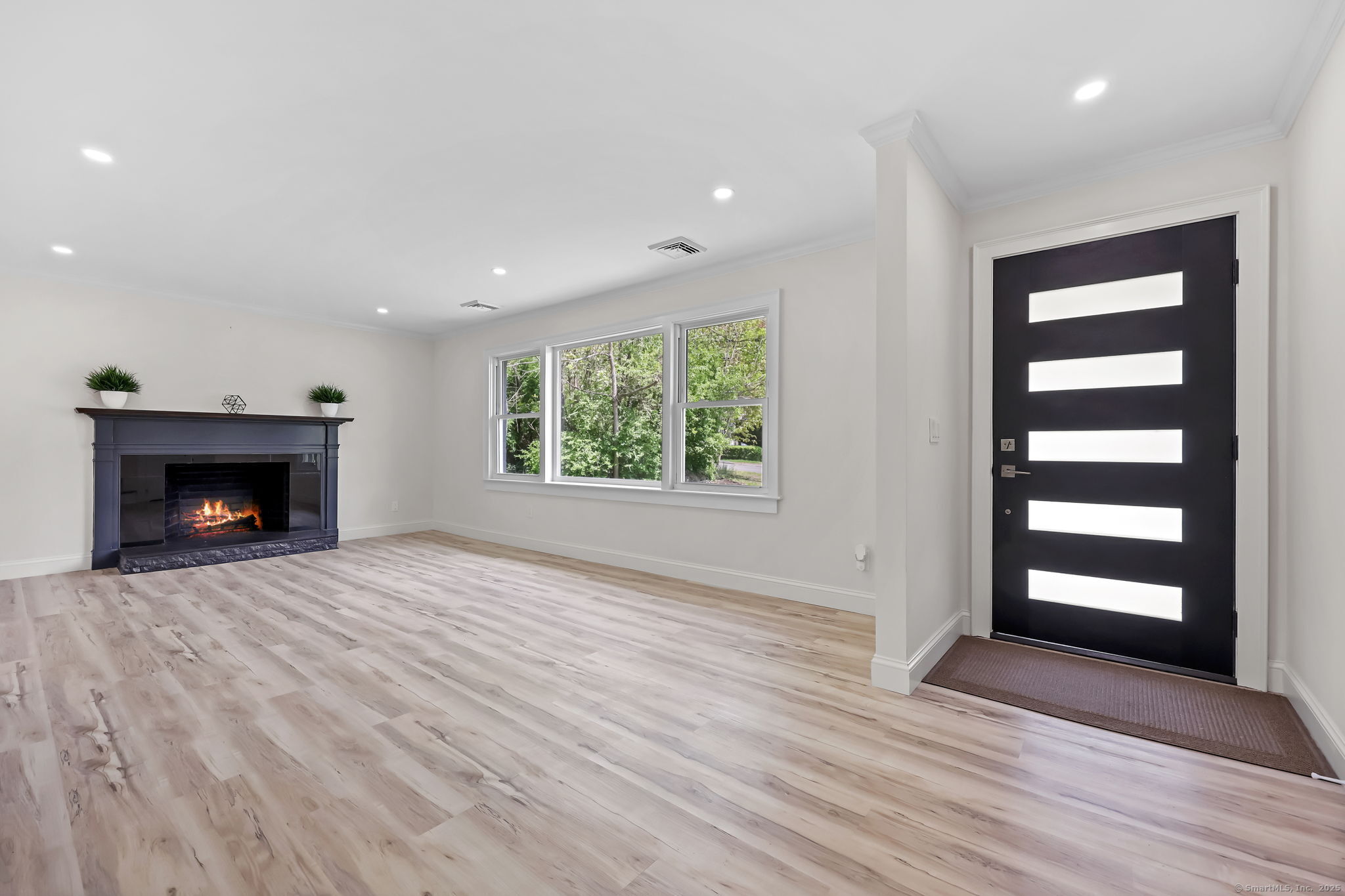 185 Newtown, Norwalk, Connecticut 06851