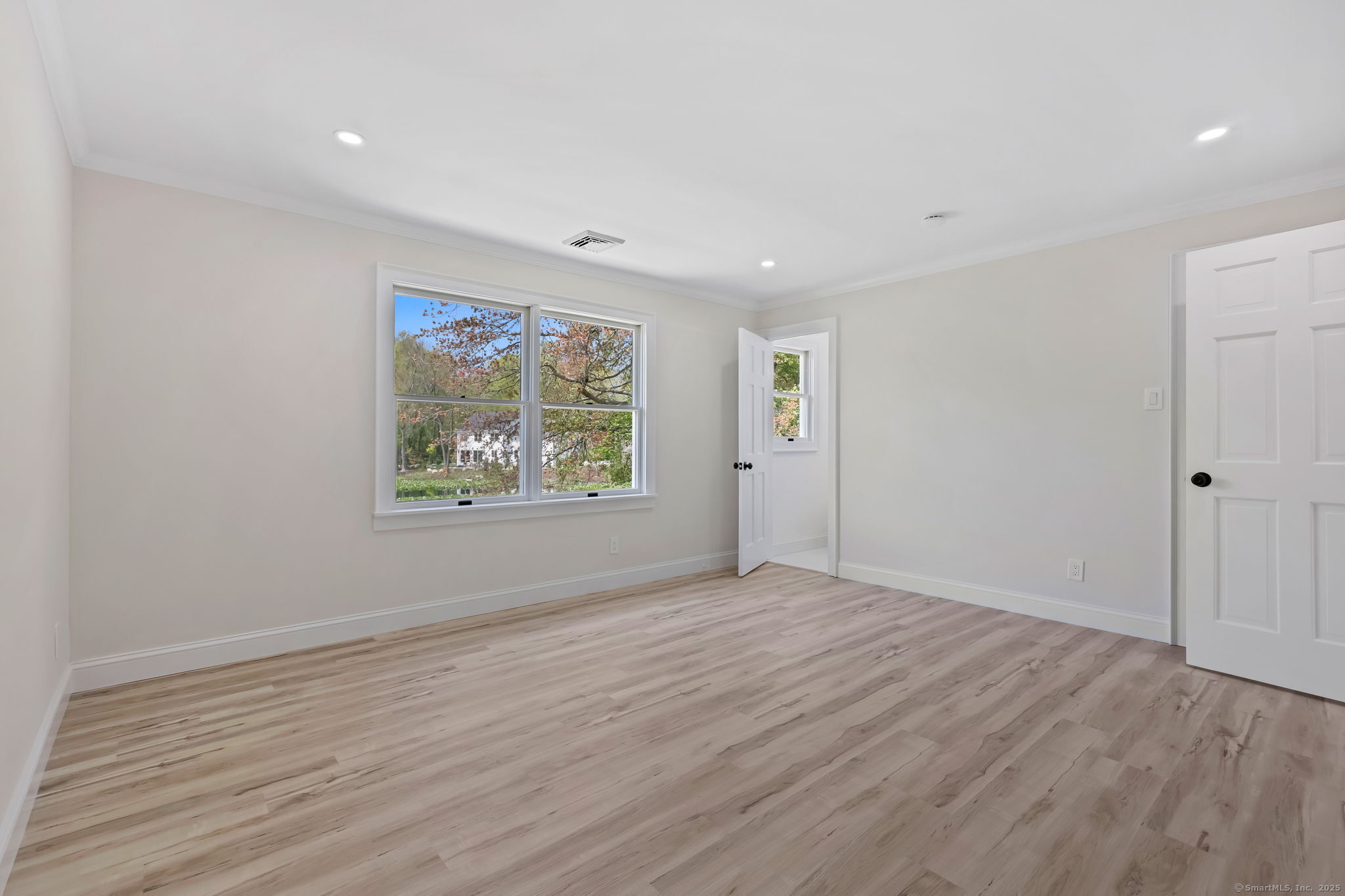 185 Newtown, Norwalk, Connecticut 06851