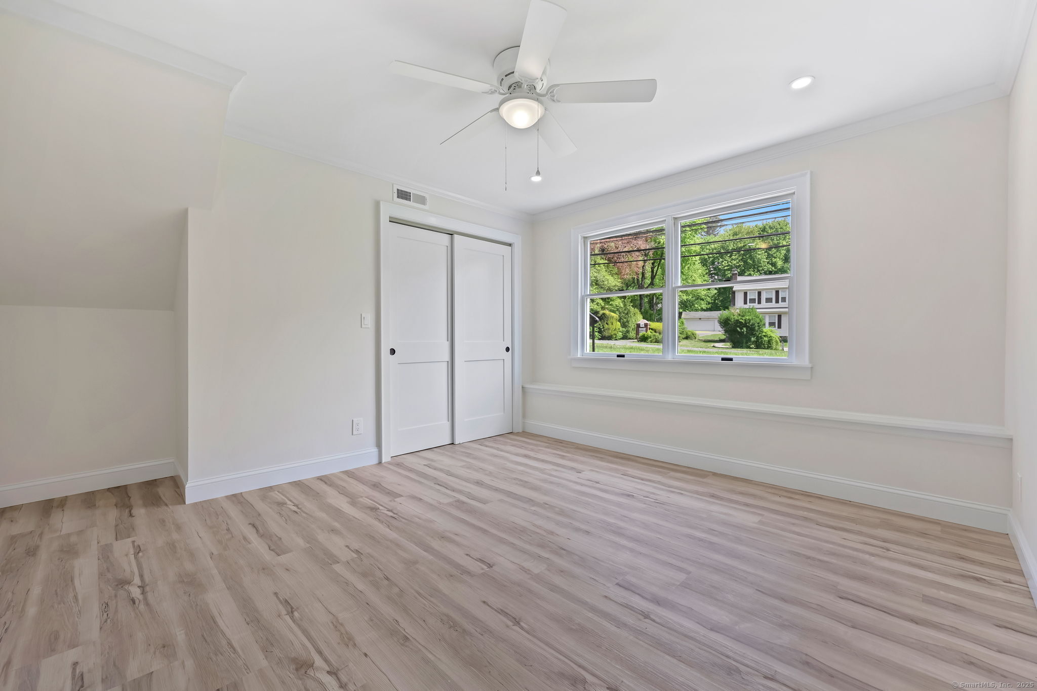 185 Newtown, Norwalk, Connecticut 06851