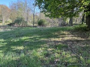 Homes for sale in Norwich, CT | 19 Laporte Dr, Norwich, CT 06360 | MLS# 24093173