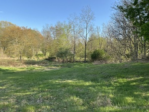 Homes for sale in Norwich, CT | 19 Laporte Dr, Norwich, CT 06360 | MLS# 24093173