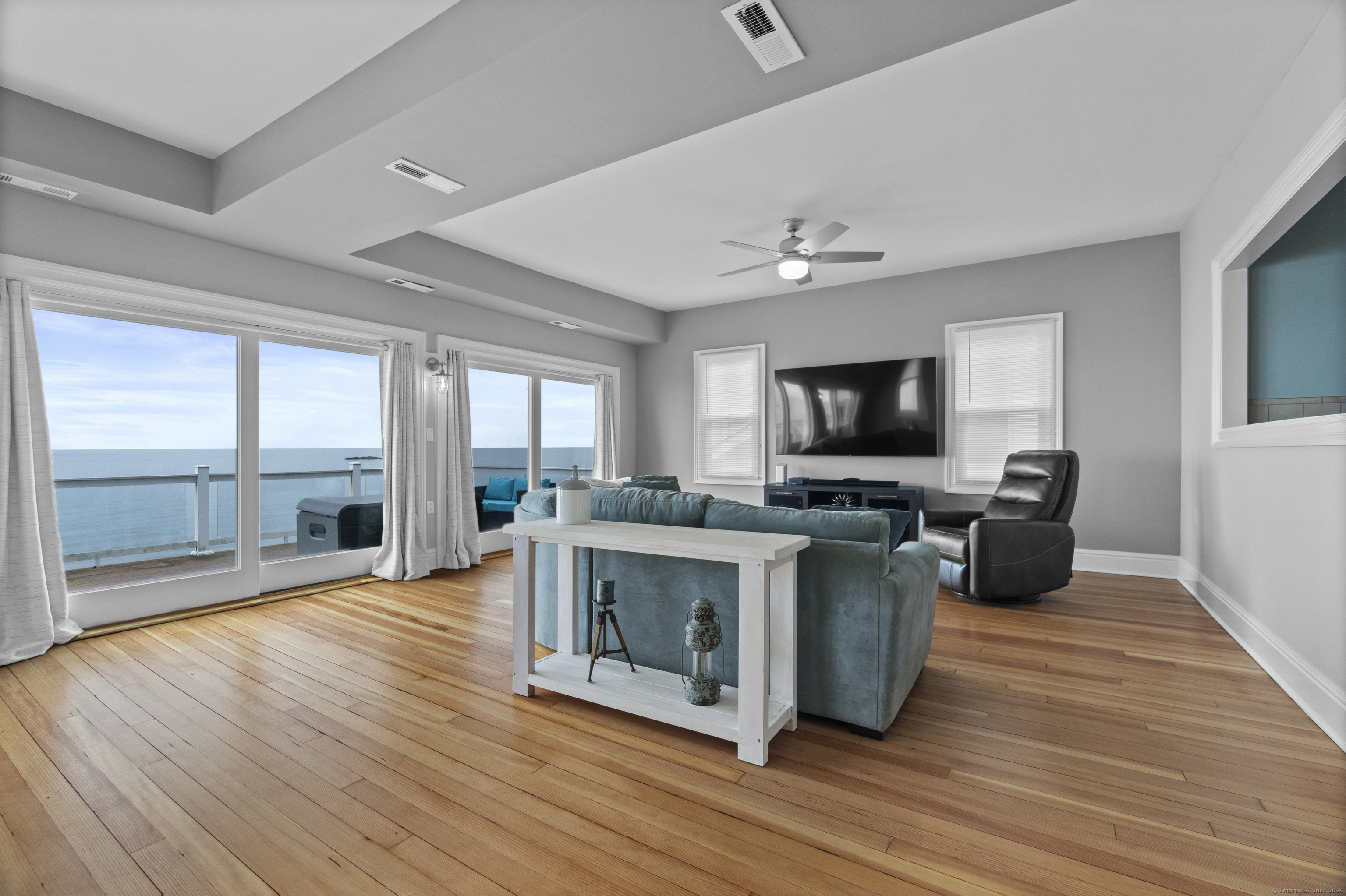 2 Jamaica, East Haven, Connecticut 06512