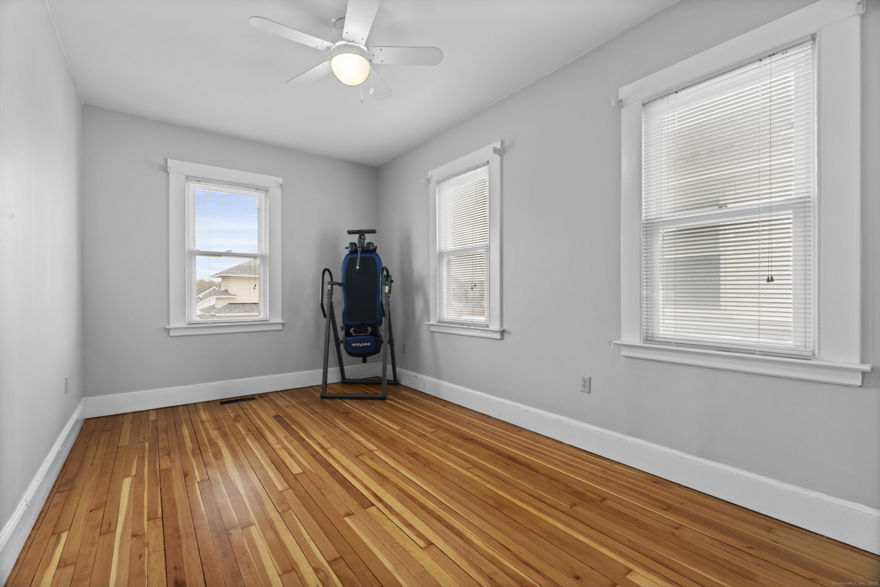 2 Jamaica, East Haven, Connecticut 06512