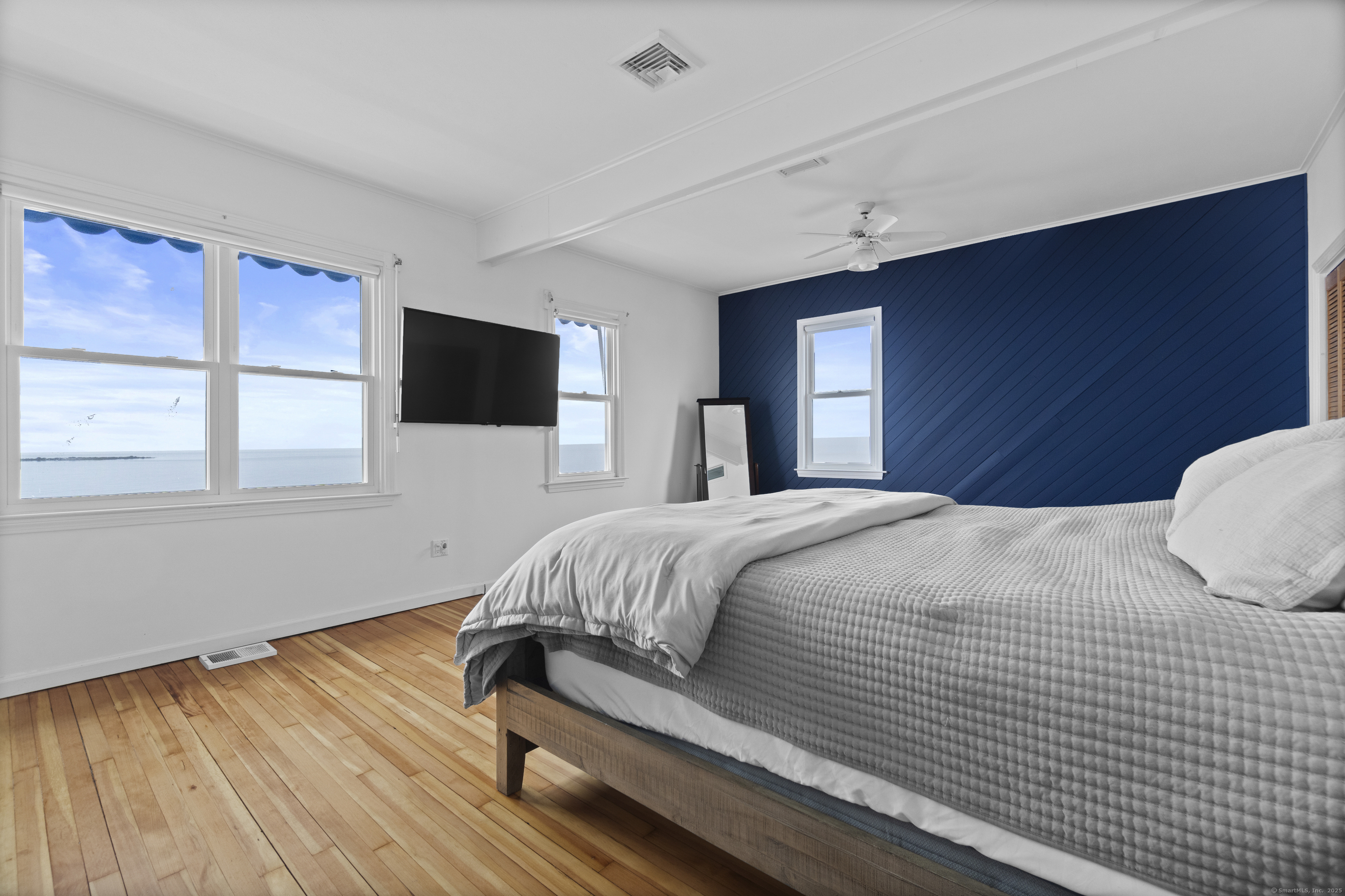 2 Jamaica, East Haven, Connecticut 06512