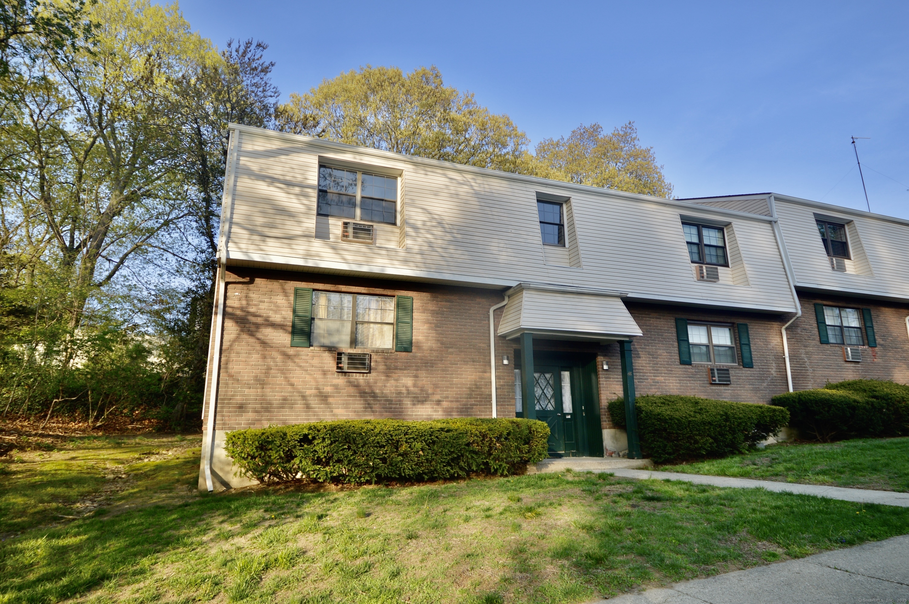 48 Enid, Bridgeport, Connecticut 06606
