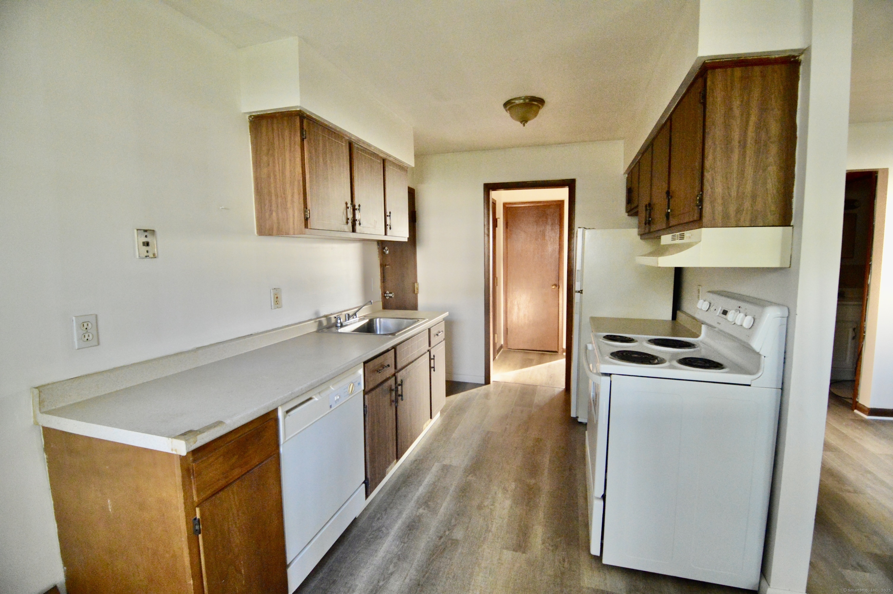 48 Enid, Bridgeport, Connecticut 06606