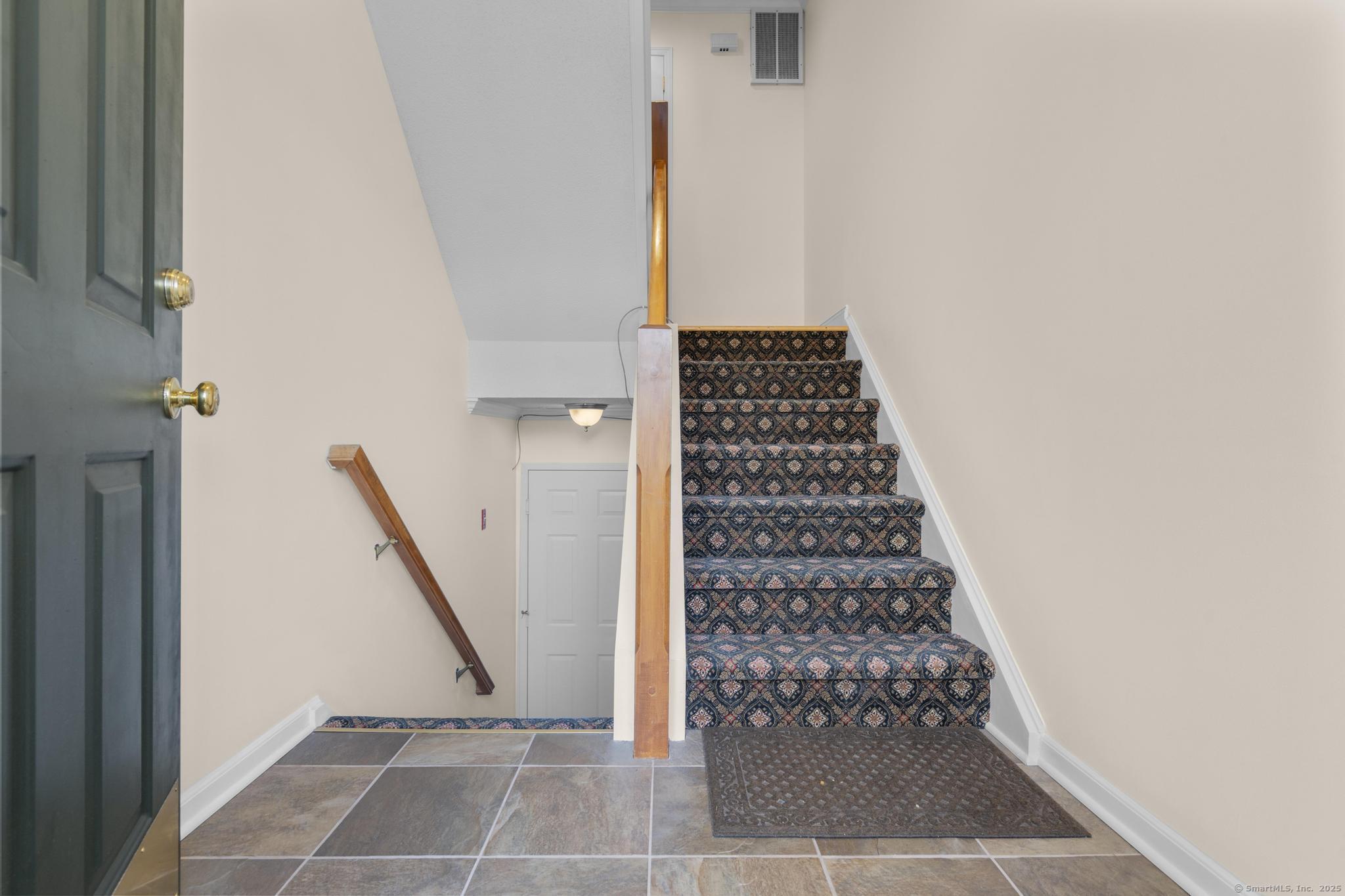 107 Paugusett, Trumbull, Connecticut 06611