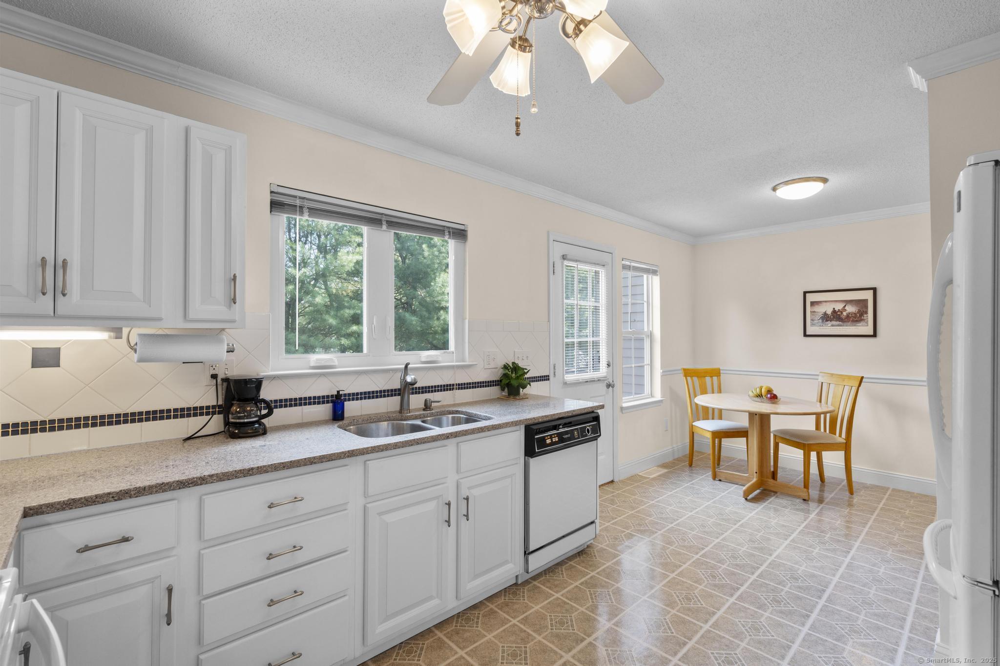 107 Paugusett, Trumbull, Connecticut 06611