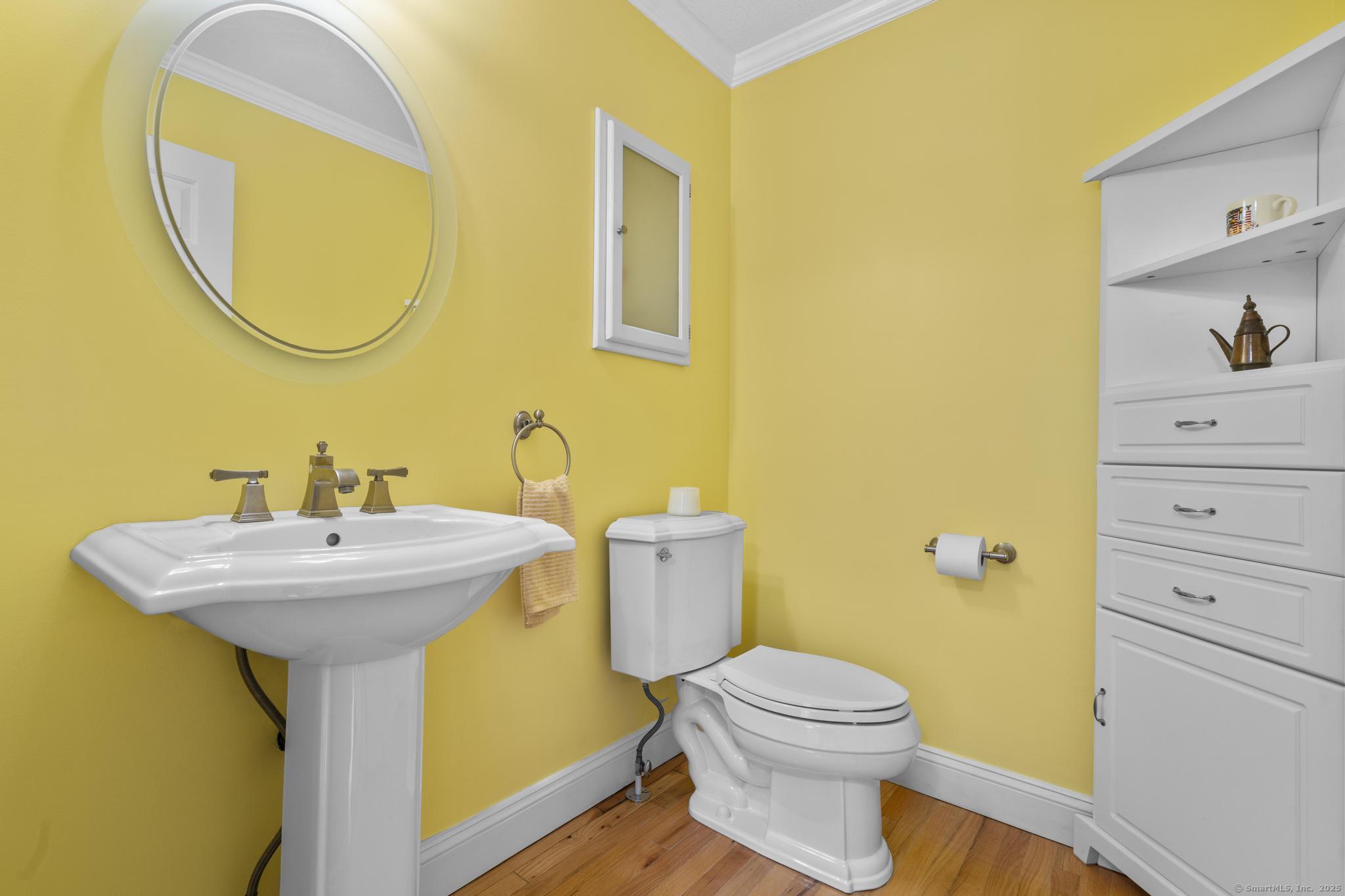 107 Paugusett, Trumbull, Connecticut 06611