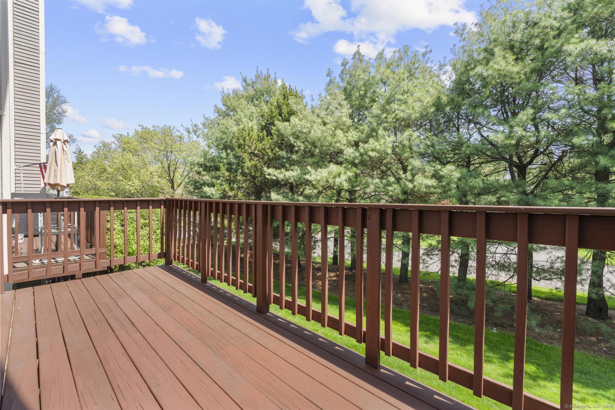 107 Paugusett, Trumbull, Connecticut 06611