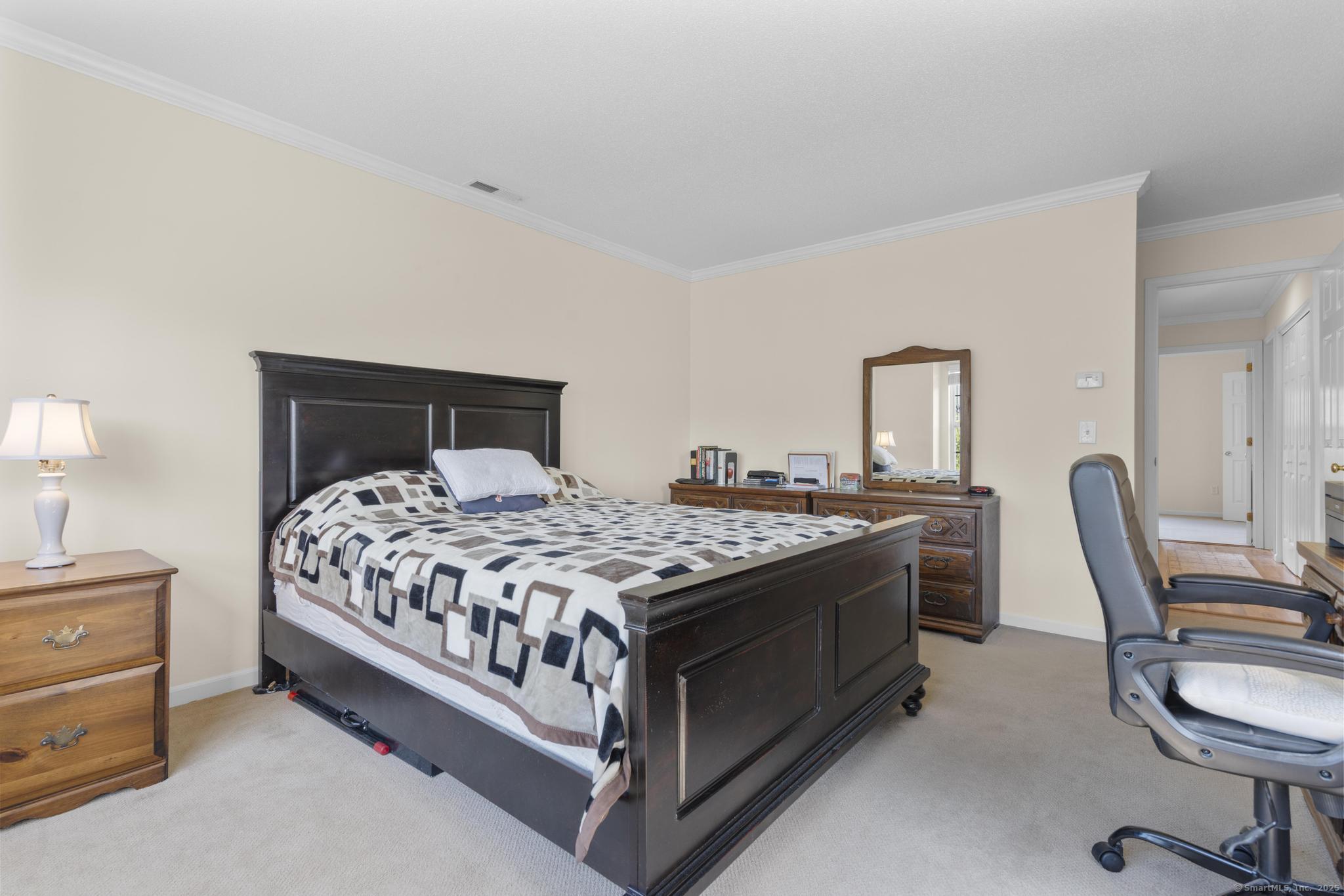 107 Paugusett, Trumbull, Connecticut 06611