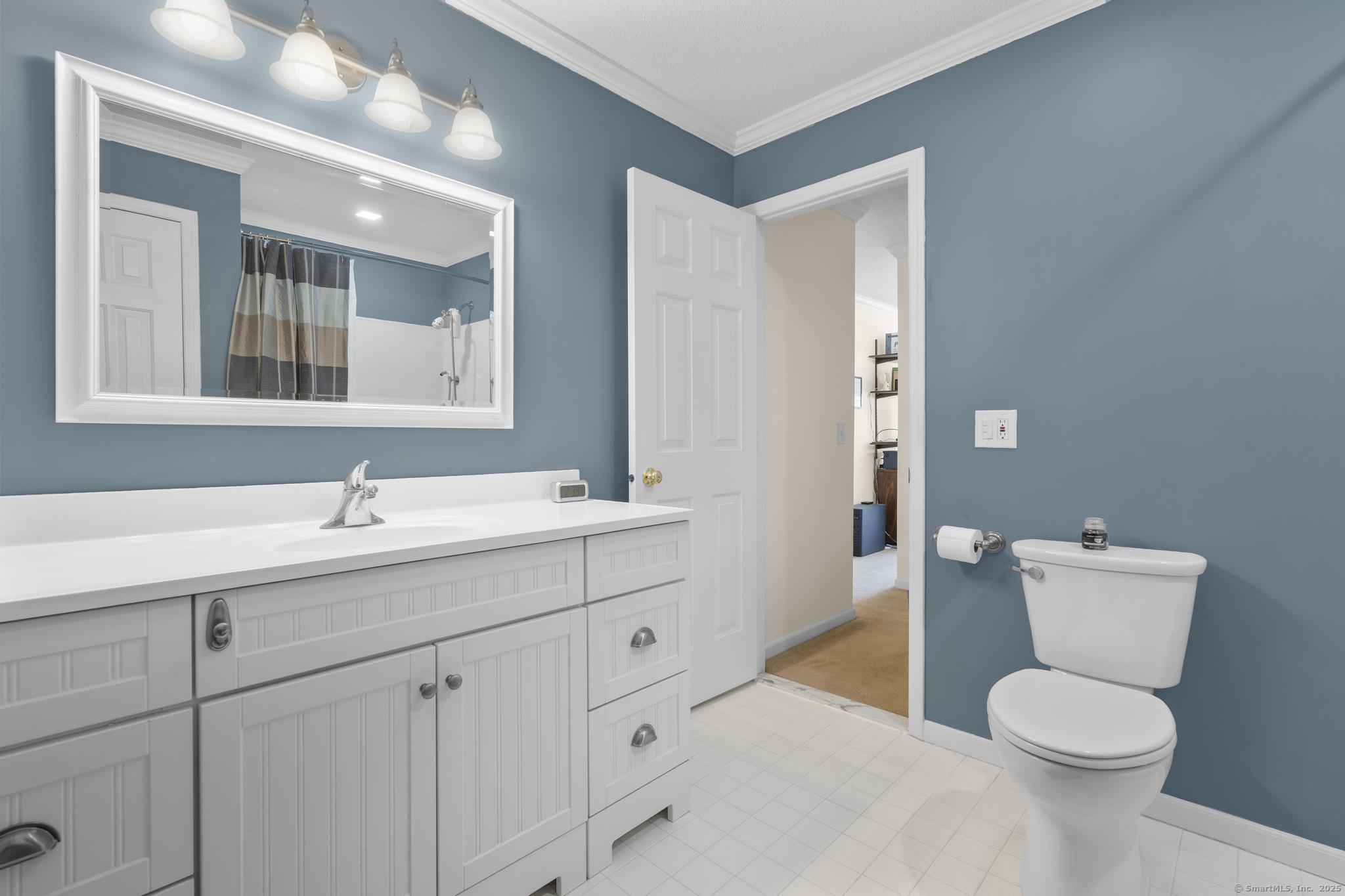 107 Paugusett, Trumbull, Connecticut 06611