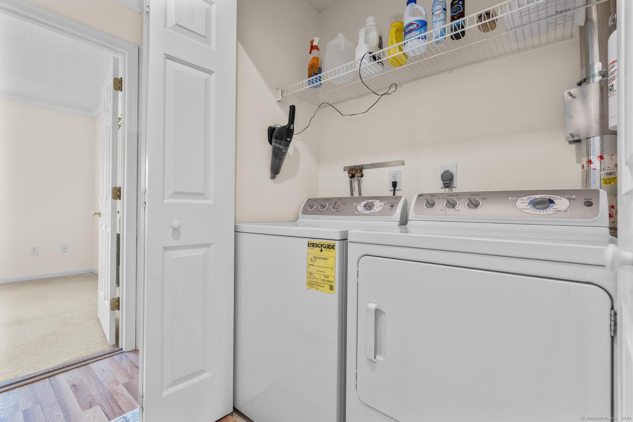 107 Paugusett, Trumbull, Connecticut 06611