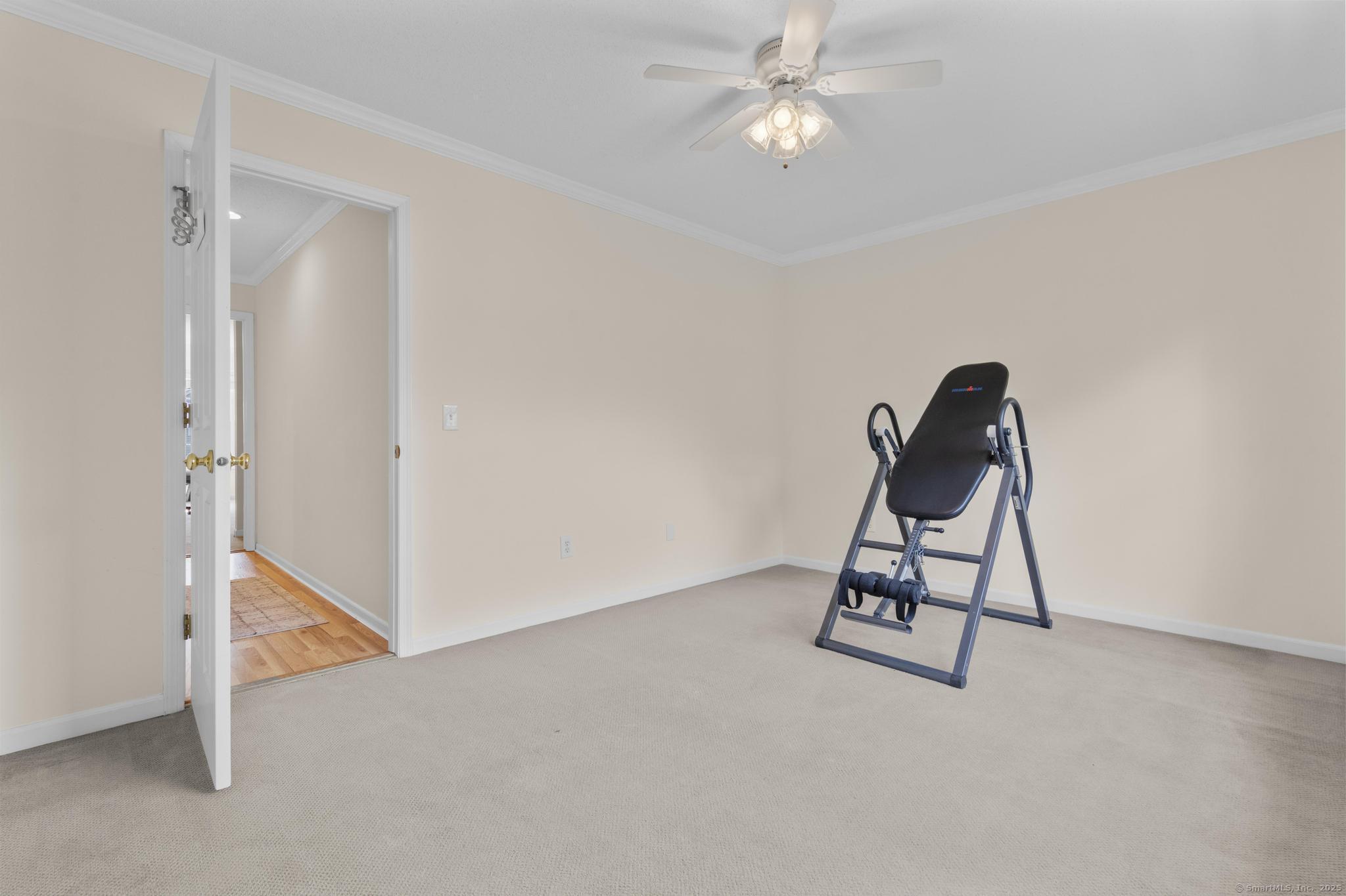 107 Paugusett, Trumbull, Connecticut 06611