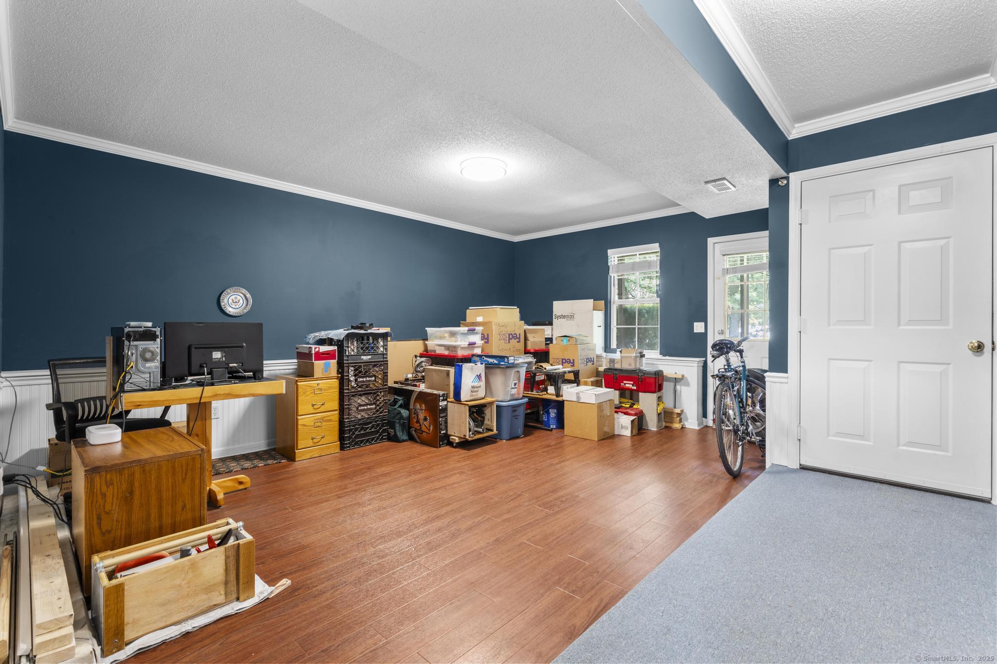 107 Paugusett, Trumbull, Connecticut 06611
