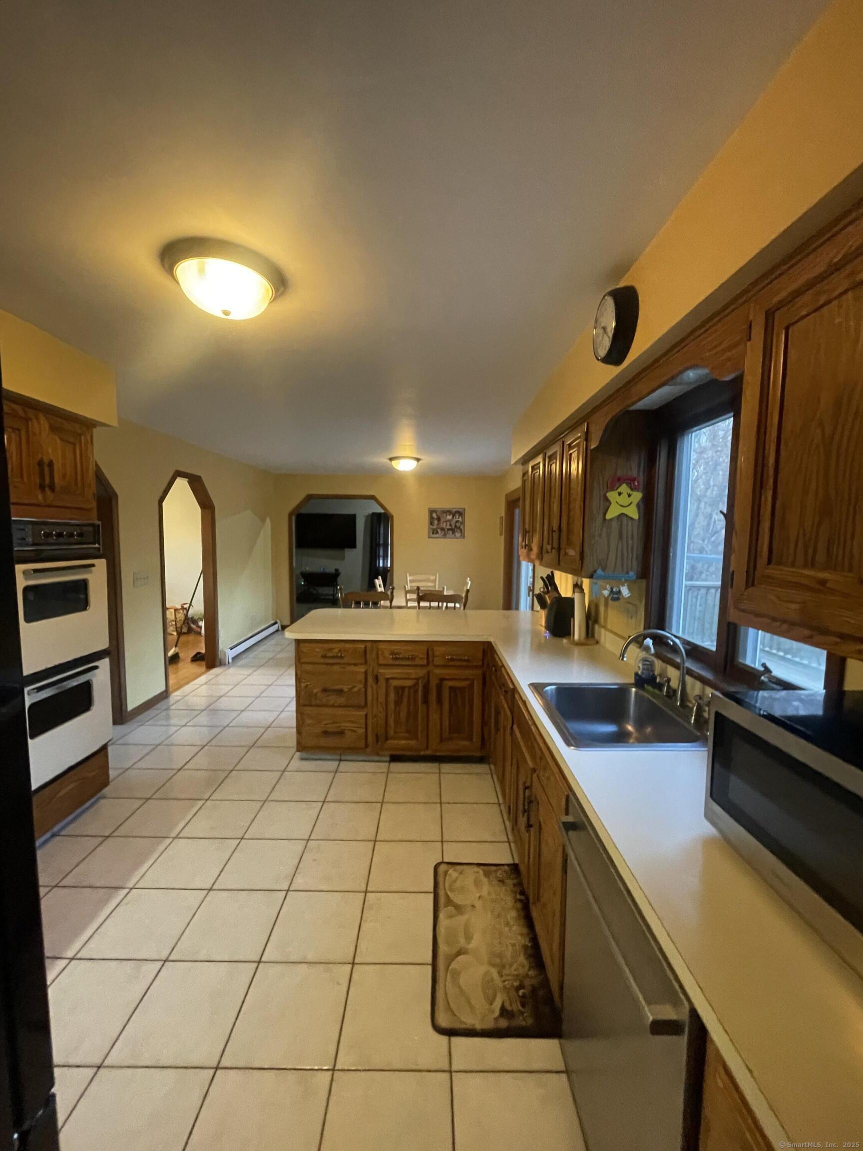 20 Jewel, New Fairfield, Connecticut 06812