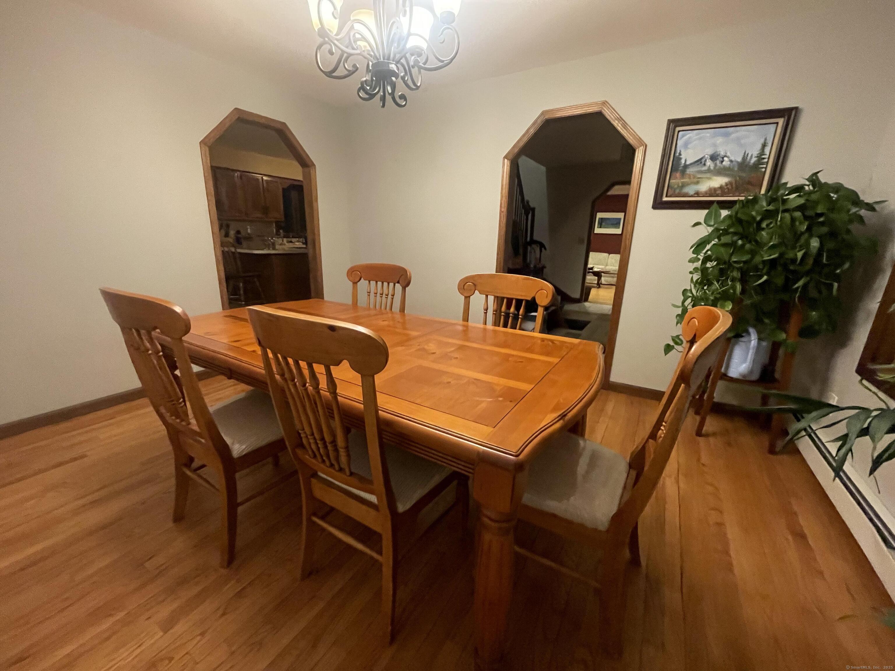 20 Jewel, New Fairfield, Connecticut 06812