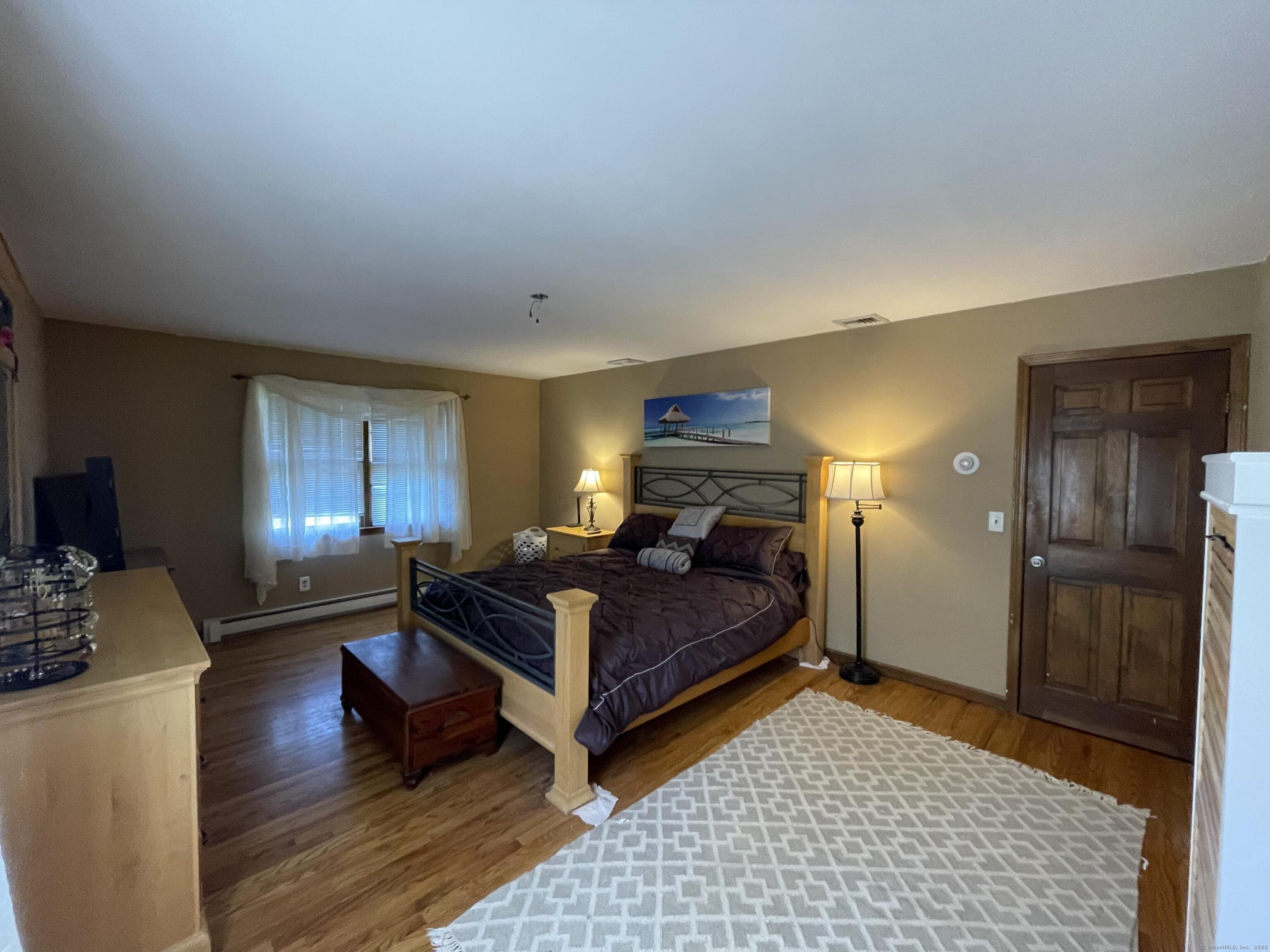 20 Jewel, New Fairfield, Connecticut 06812
