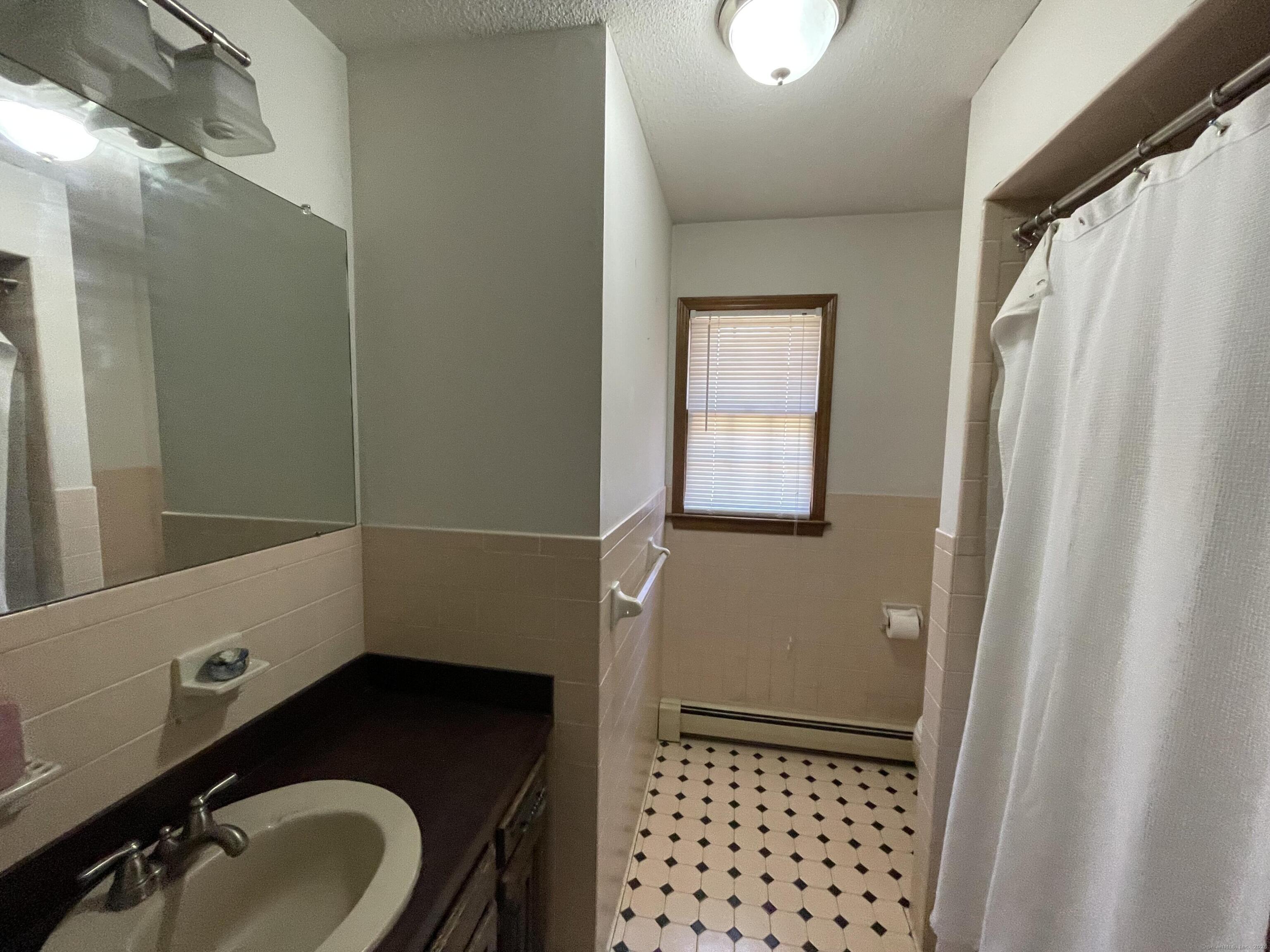 20 Jewel, New Fairfield, Connecticut 06812