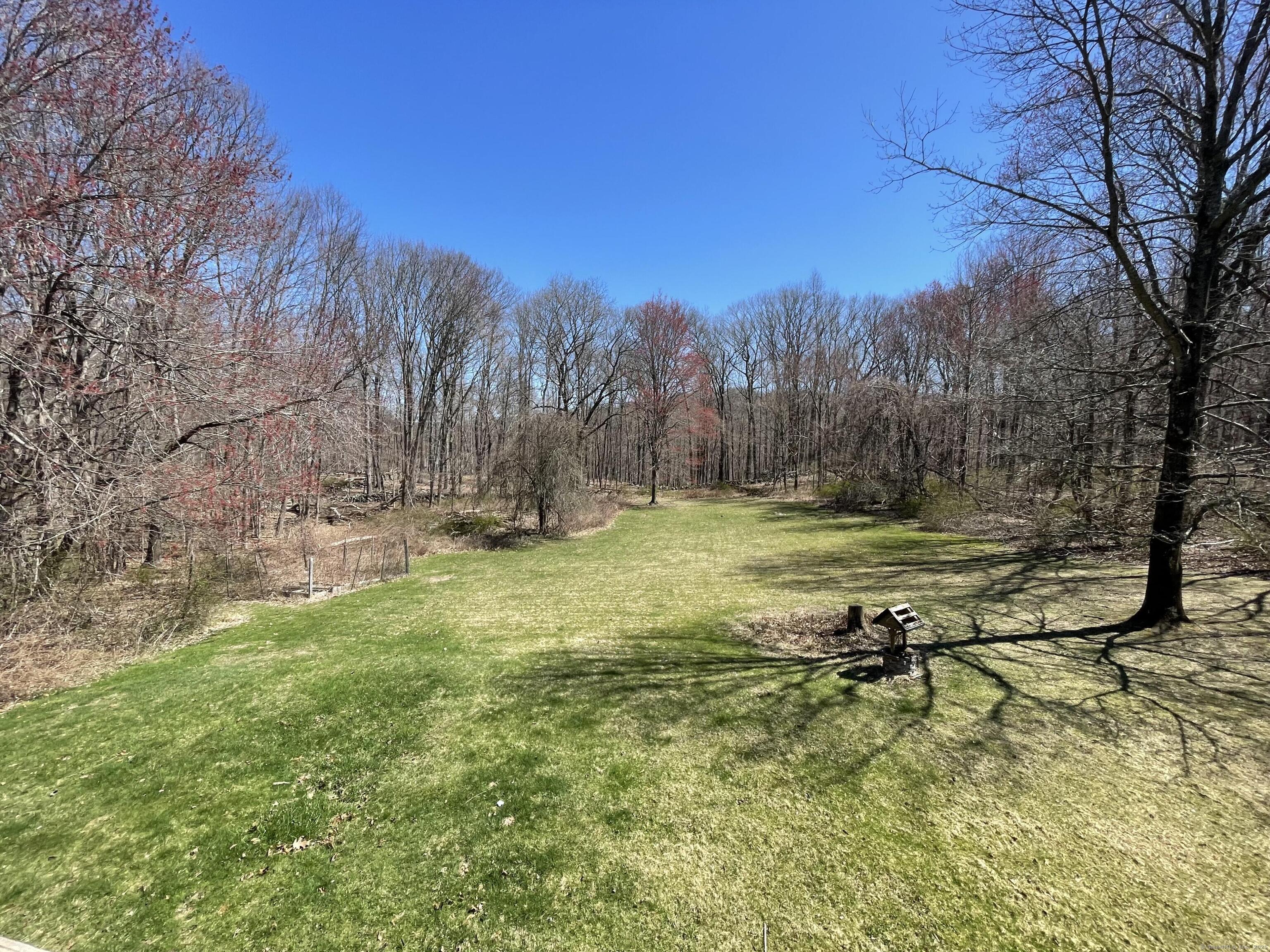 20 Jewel, New Fairfield, Connecticut 06812