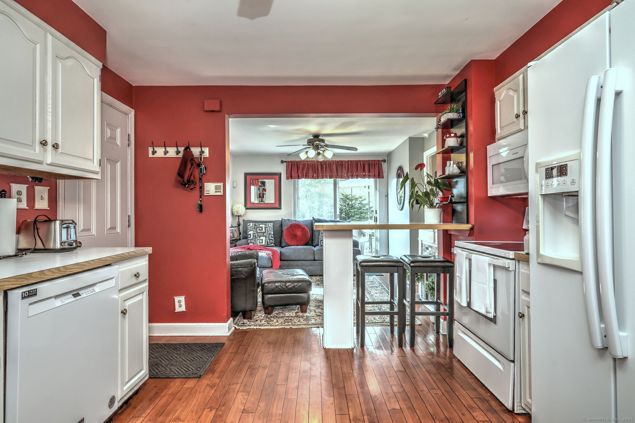 412 Reitter, Stratford, Connecticut 06614
