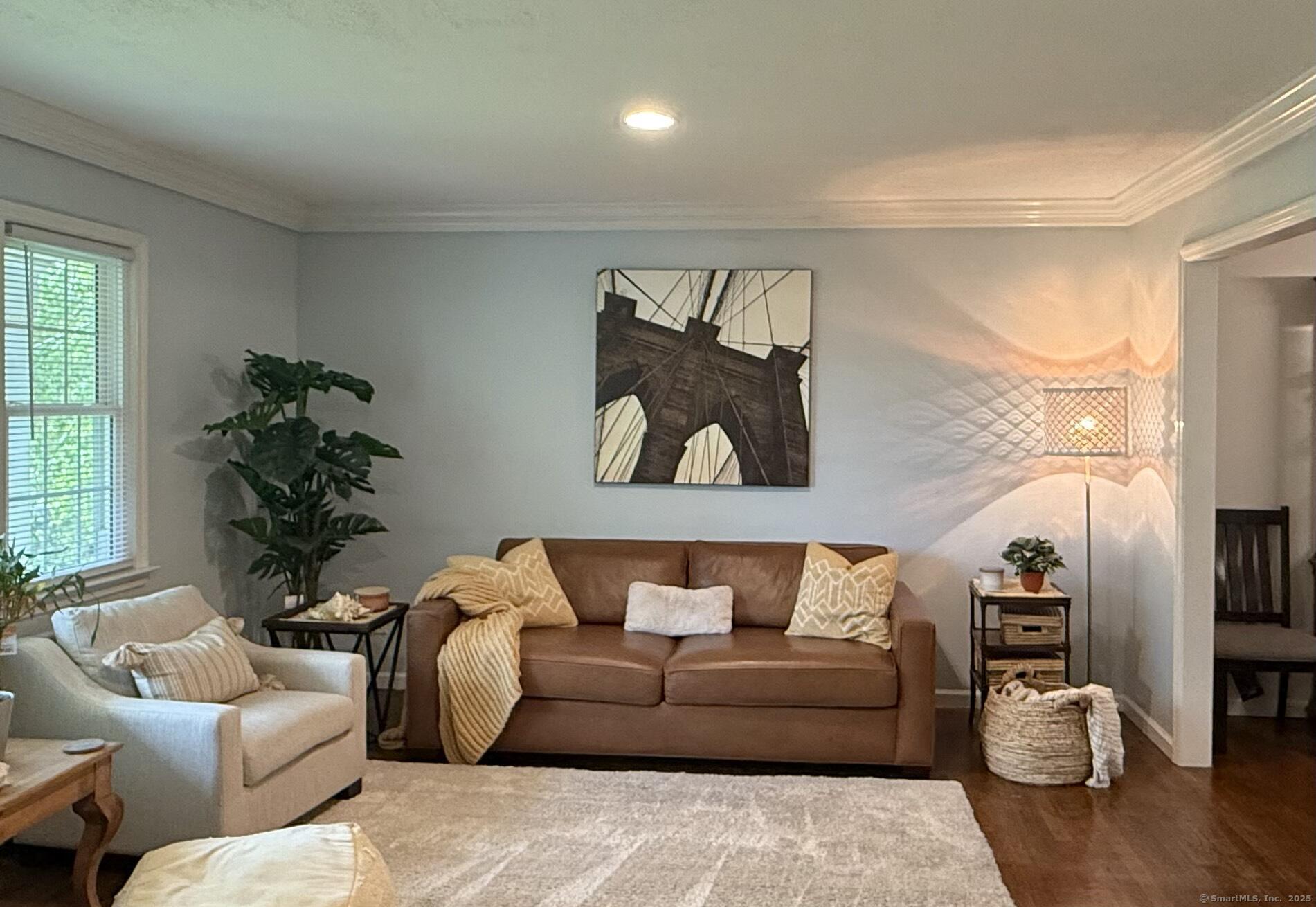 11 Ridge, Newtown, Connecticut 06470