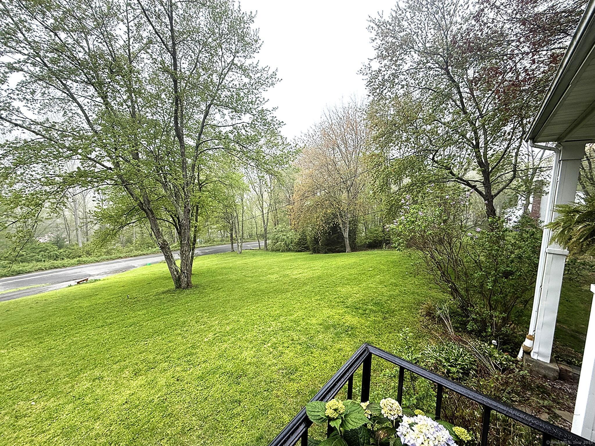 11 Ridge, Newtown, Connecticut 06470
