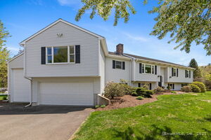 3 River Edge Drive