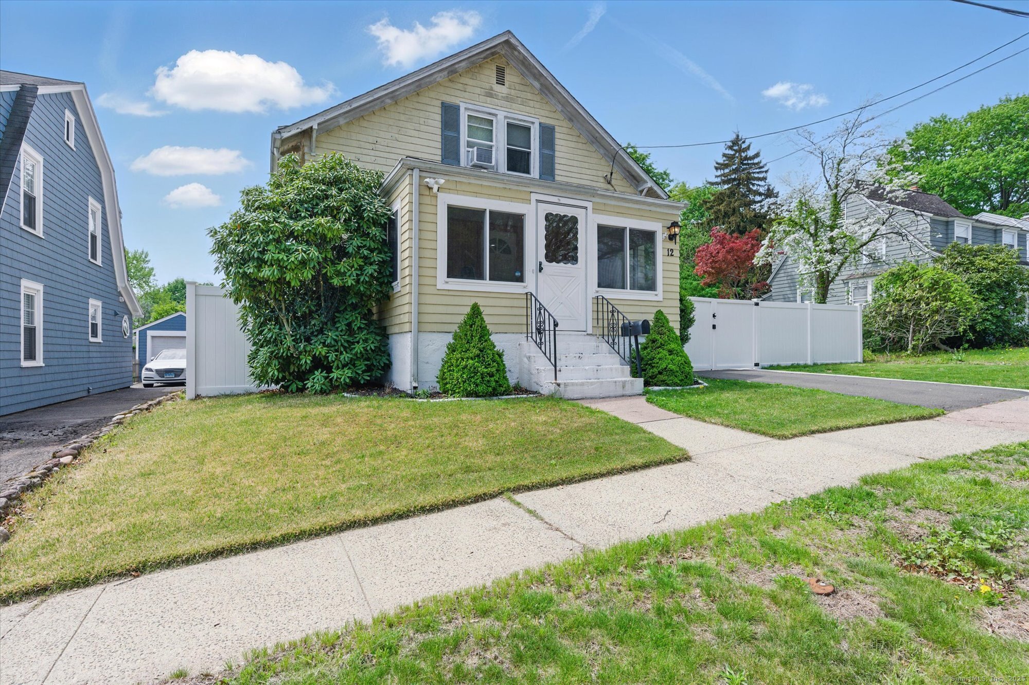 12 Woodland, Hamden, Connecticut 06514