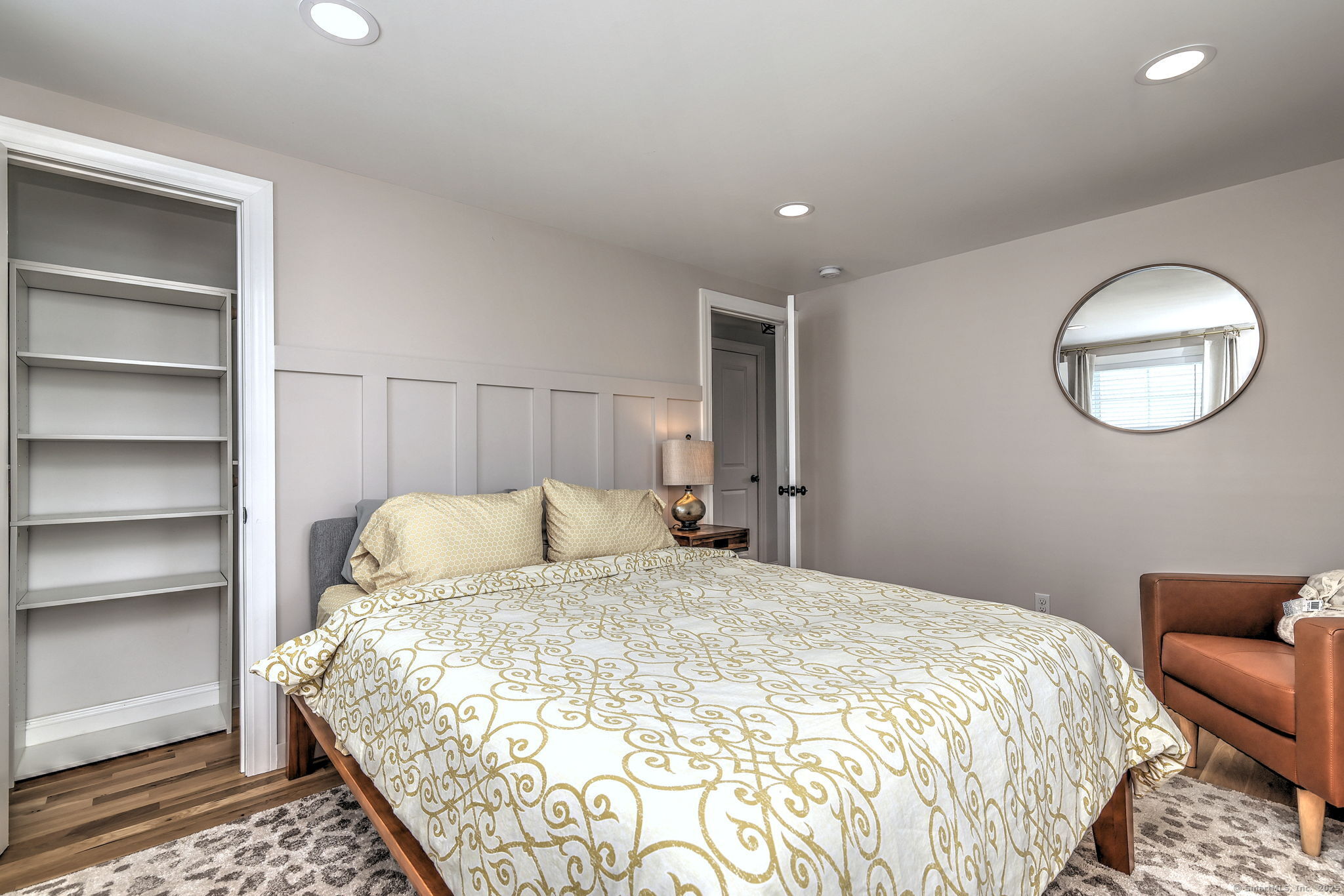 52 Canterbury, Milford, Connecticut 06460
