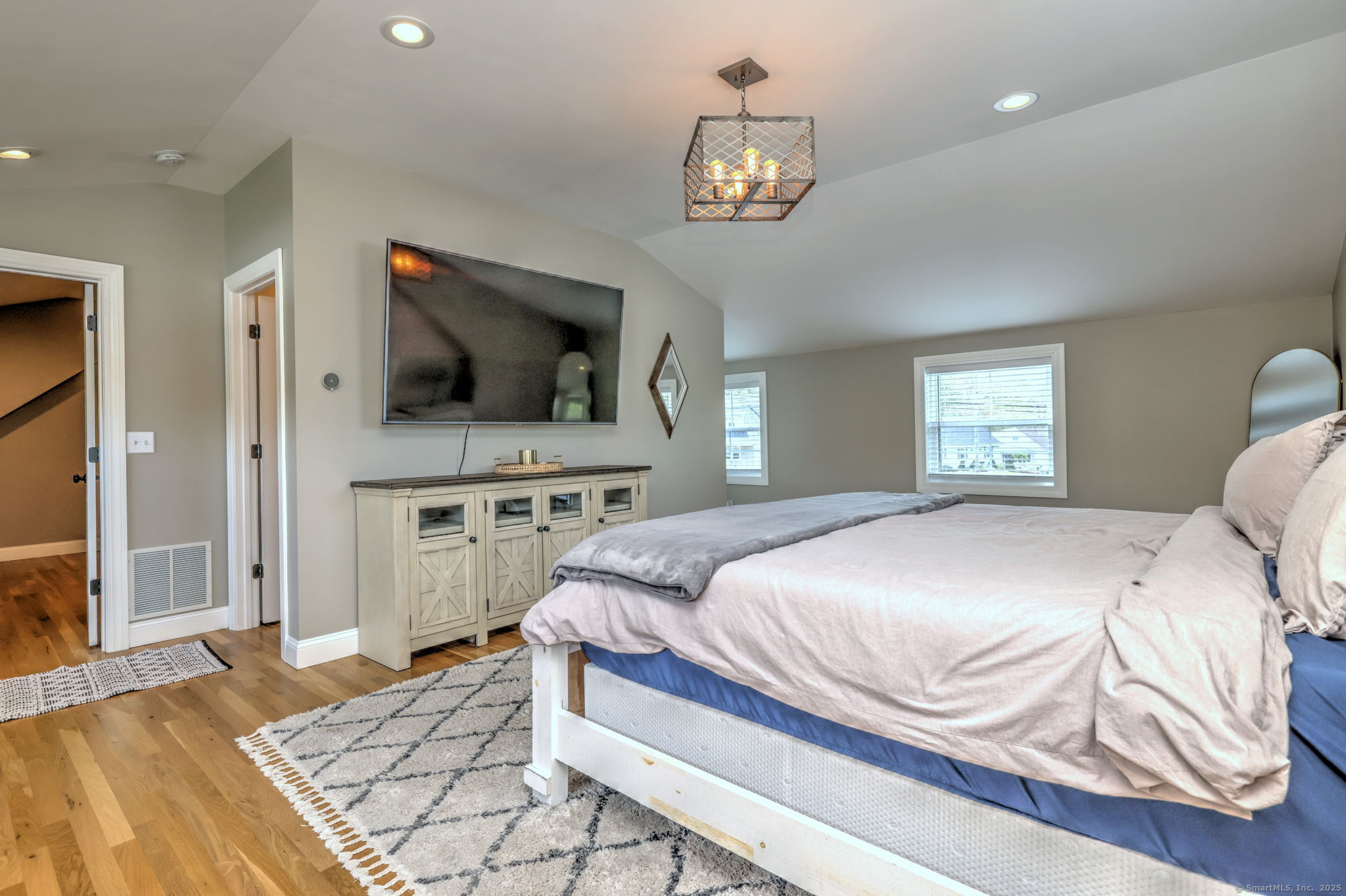 52 Canterbury, Milford, Connecticut 06460